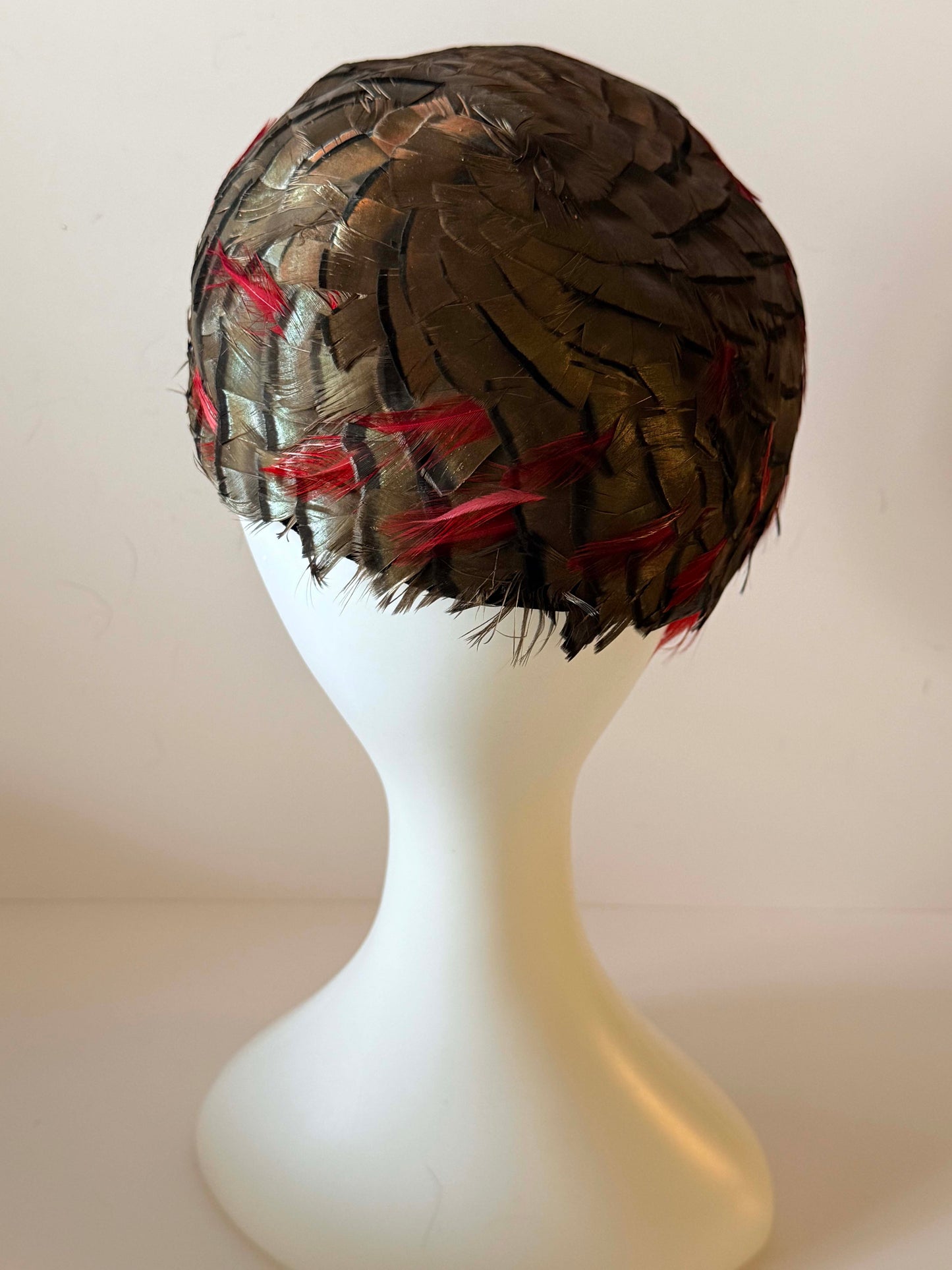 Vintage Asymmetrical Feather Cocktail Hat – Brown / Grey Feather Cap with Red Feather Accents