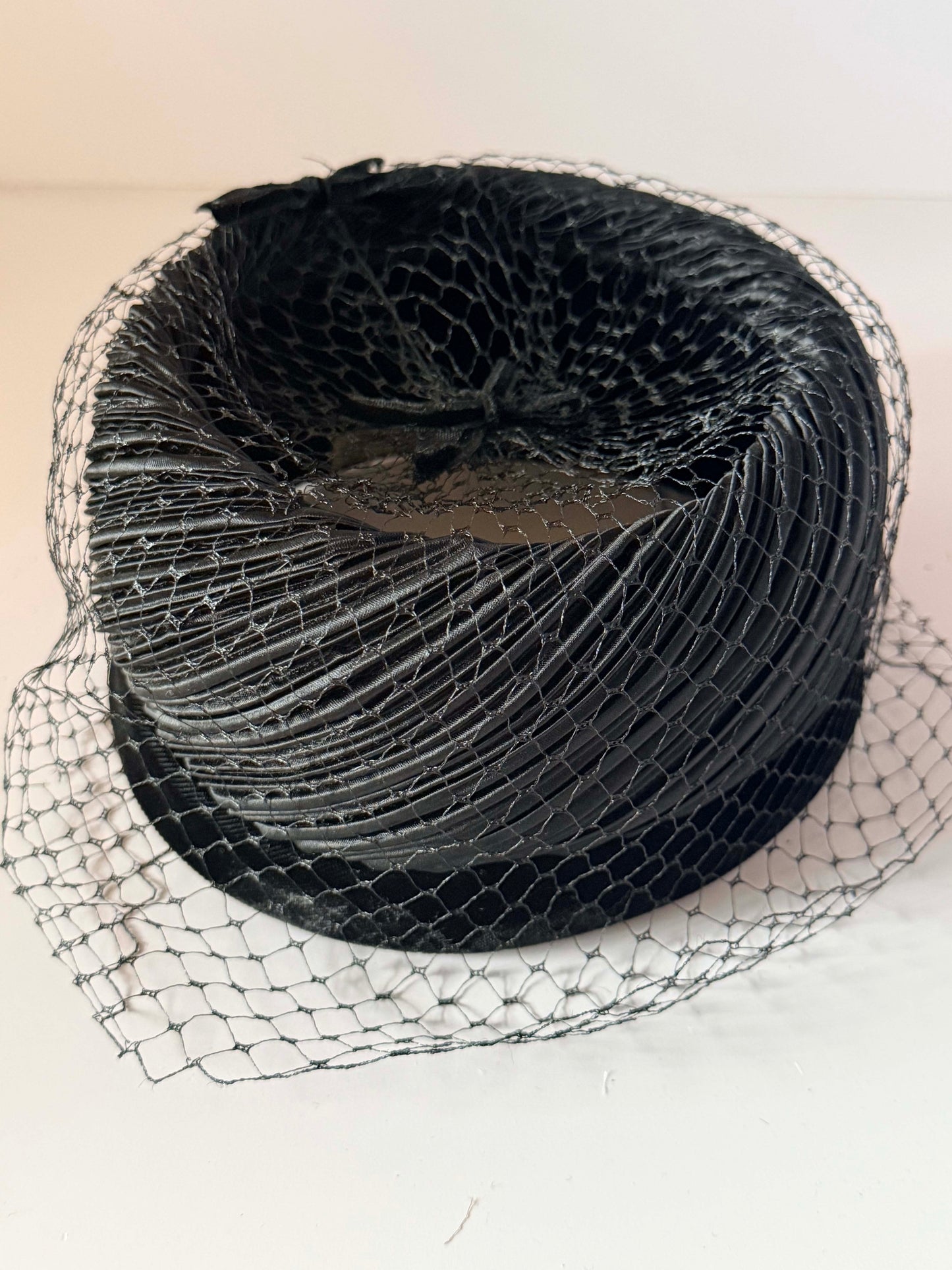 Vintage Black Satin Halo Hat with Birdcage Veil | 1950s Cocktail Halo Hat | Draped Satin Fascinator | Old Hollywood Formal Millinery | Vintage Evening Hat