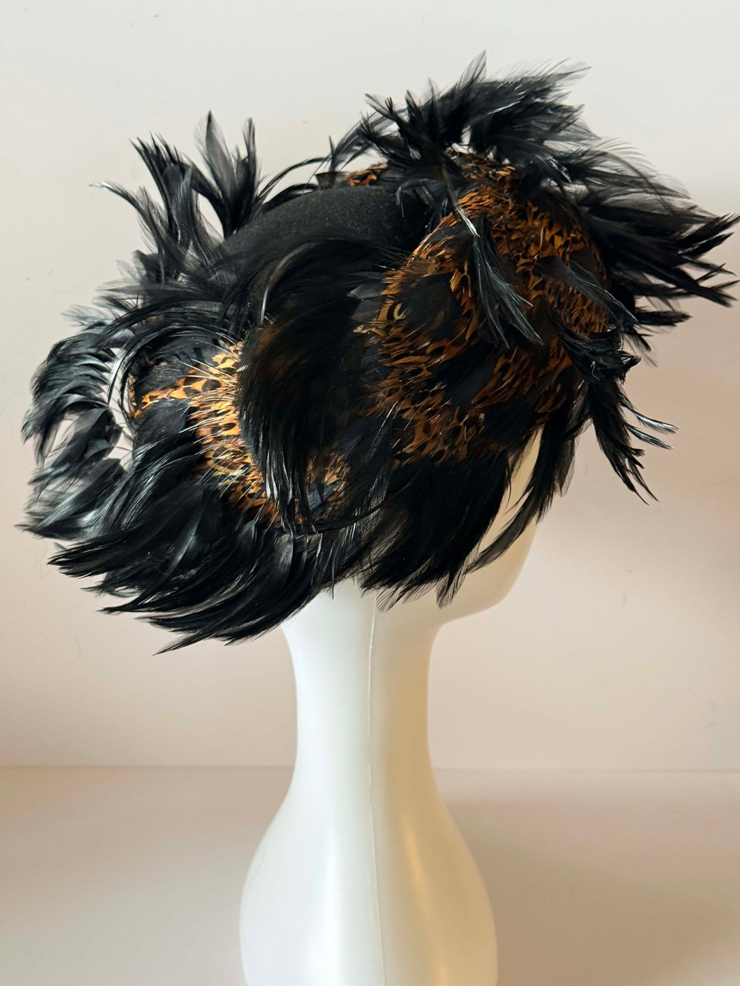 Vintage Mr. John Classic Feather Statement Hat – New York Paris Black & Pheasant Feather Designer Hat