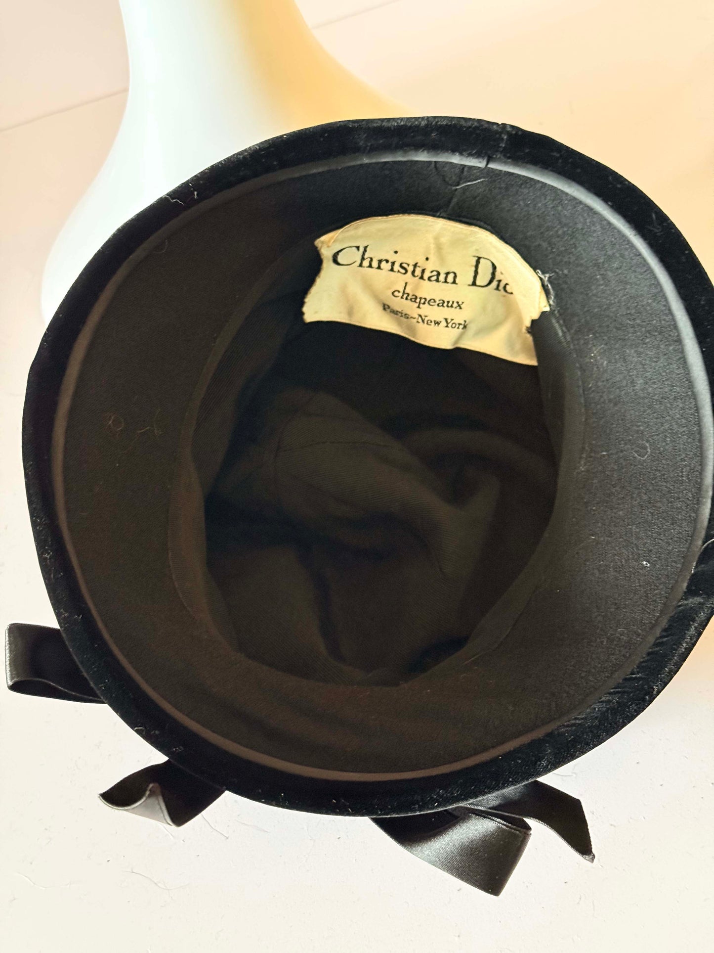 1950s Christian Dior Chapeaux Vintage Hat – Black Velvet Ribbon Trim Bucket Hat