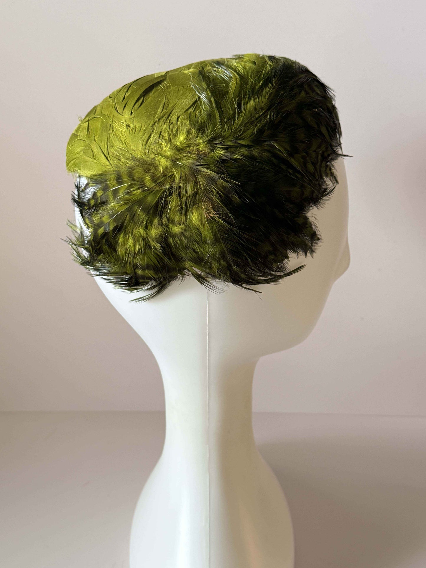 Vintage Olive Green Feather Fascinator | 1950s Half Hat | Green Feather Cocktail Hat | Mid Century Open Crown Hat | Vintage Millinery