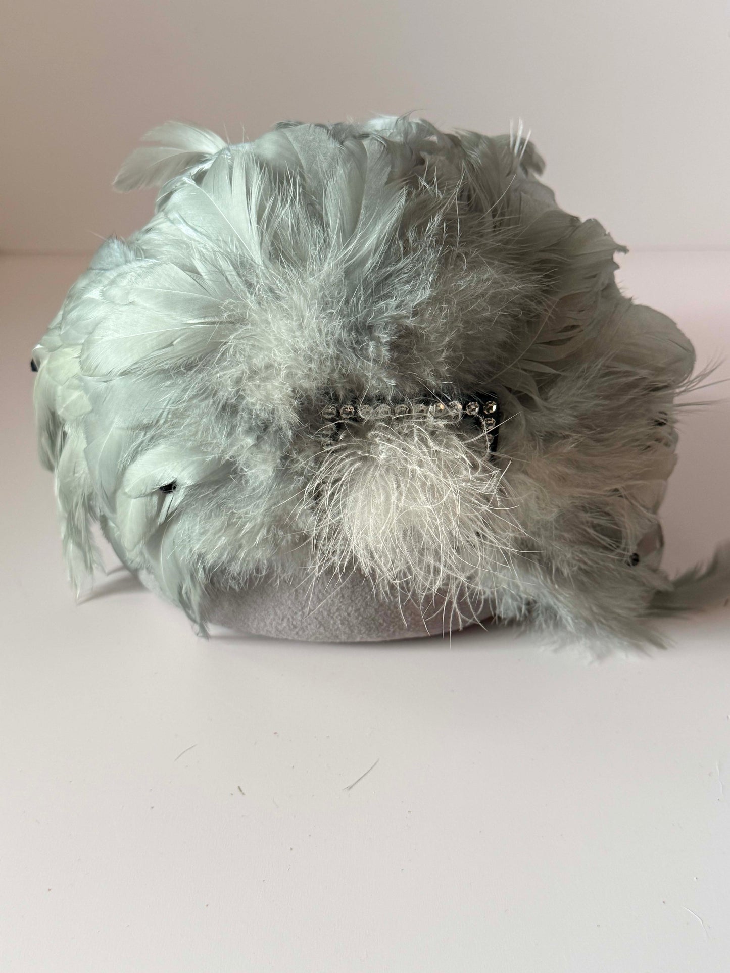 Vintage Hi's Classic Gray Feather Pillbox Hat | 1960s Cocktail Hat | Gray Wool Felt Fascinator | Rhinestone Feather Hat | Made in USA
