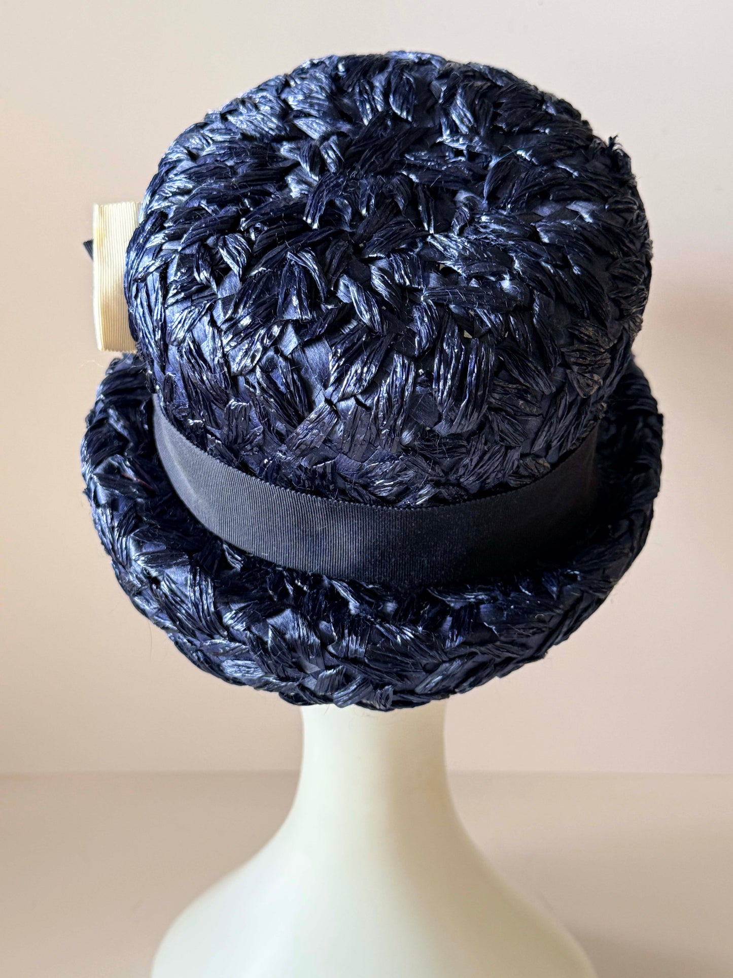 Vintage 1950s Navy Raffia Hat, Rolled Brim Summer Hat, Union Made Hat, Woven Raffia Dress Hat, Mid Century Women's Hat, Blue Straw Hat