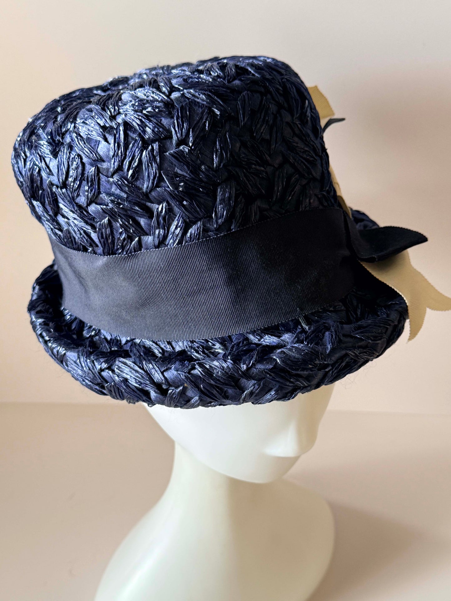 Vintage 1950s Navy Raffia Hat, Rolled Brim Summer Hat, Union Made Hat, Woven Raffia Dress Hat, Mid Century Women's Hat, Blue Straw Hat