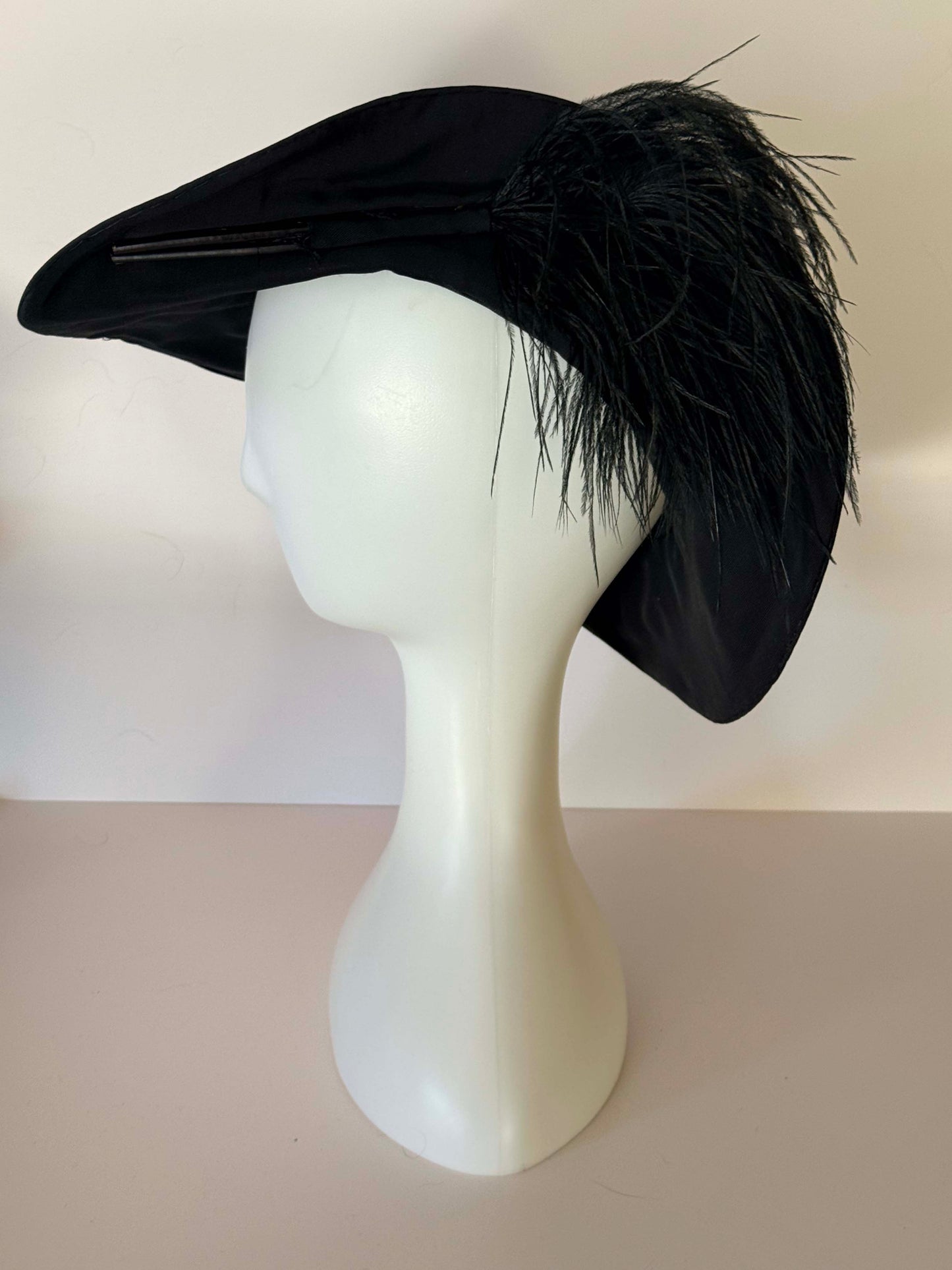 Antique Edwardian Black Silk Wide Brim Hat – 1900s–1915 Feather Trimmed Vintage Edwardian Hat