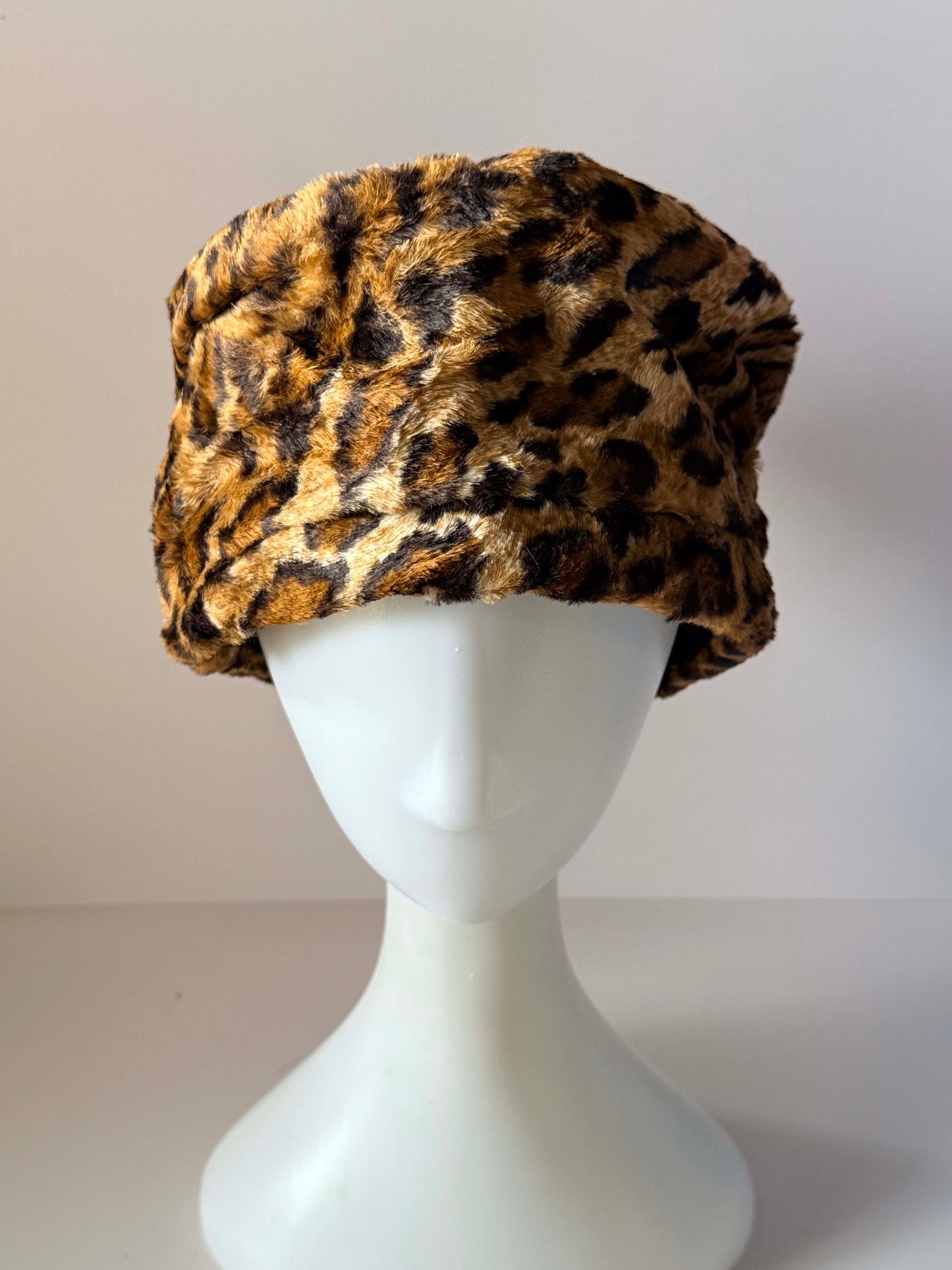 Vintage Leopard Faux Fur Bucket Hat | 1960s Mod Animal Print Winter Hat | Faux Fur Cloche | Retro Women's Hat