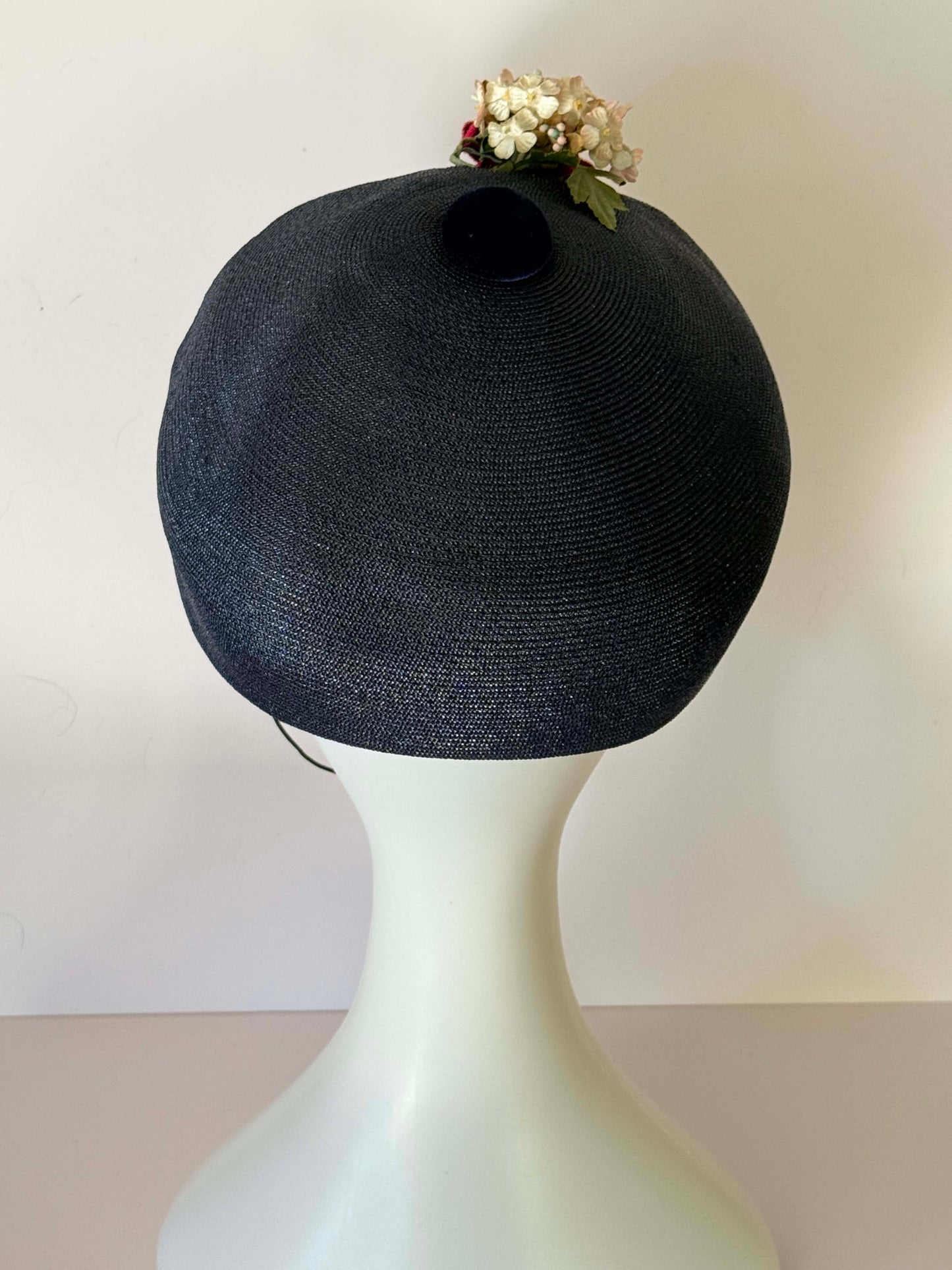 Vintage 1950s Dobbs Fifth Avenue Dark Navy Straw Beret Hat with Velvet Rose and Floral Trim – Mid Century Cocktail Hat