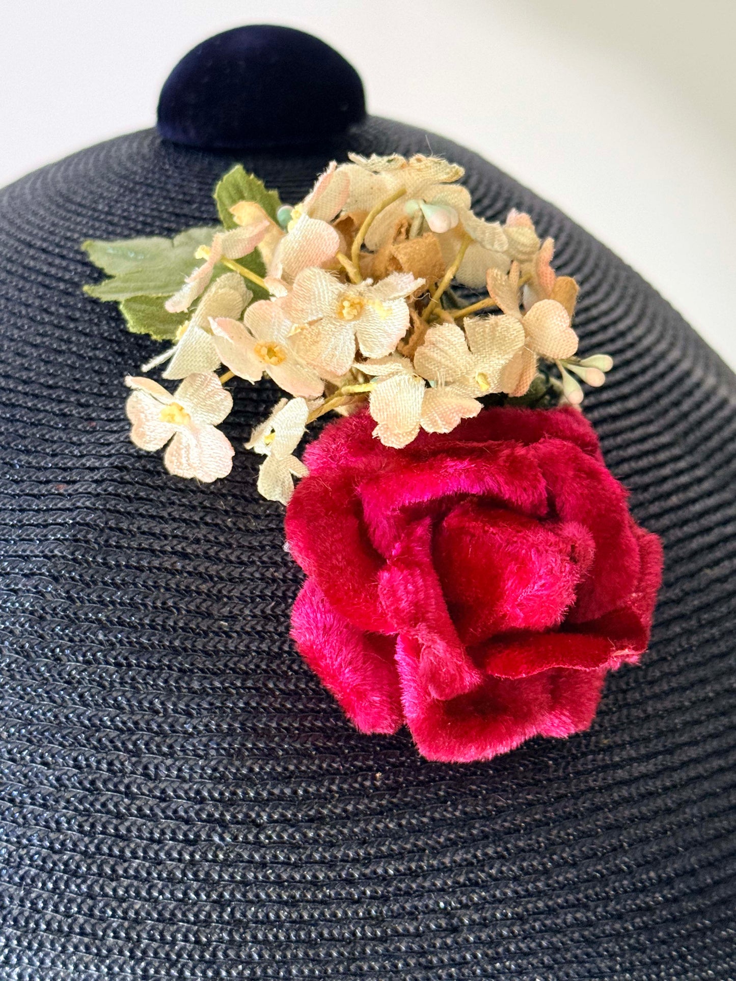 Vintage 1950s Dobbs Fifth Avenue Dark Navy Straw Beret Hat with Velvet Rose and Floral Trim – Mid Century Cocktail Hat