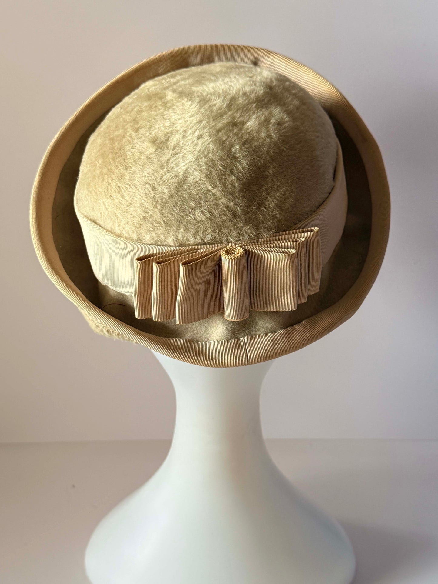 Vintage Carolee Paris Ivory Fur Felt Breton Hat | 1960s Designer Cocktail Hat | Ivory Winter Occasion Hat | Mid Century Millinery