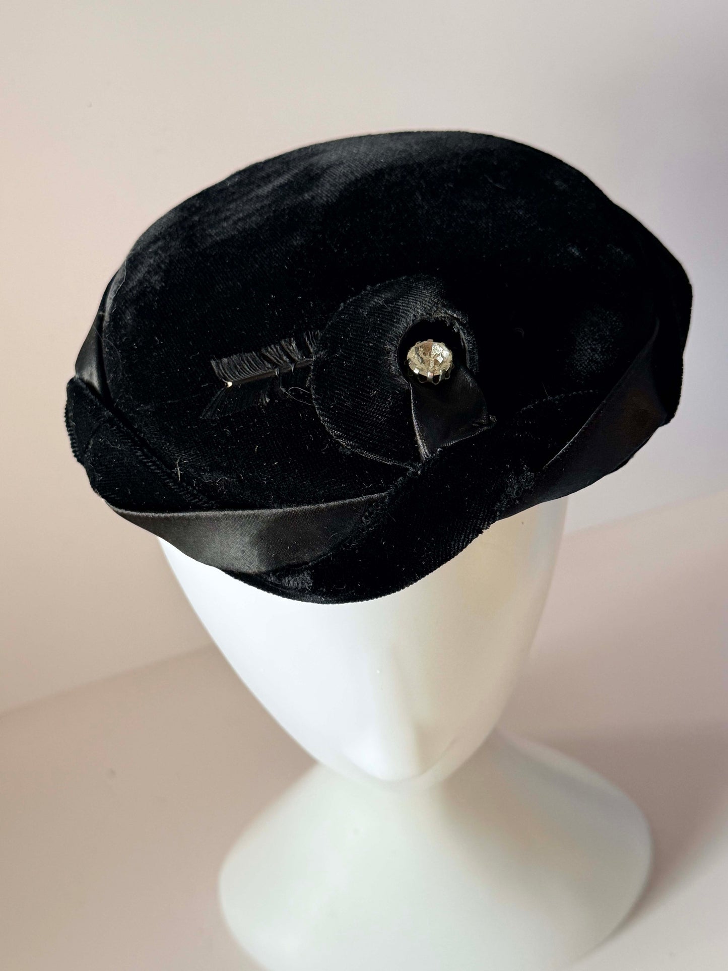 Vintage 1960s Black Velvet Pillbox Hat, Satin Trim Hat, Rhinestone Cocktail Hat, Elegant Formal Hat, Women's Vintage Dress Hat
