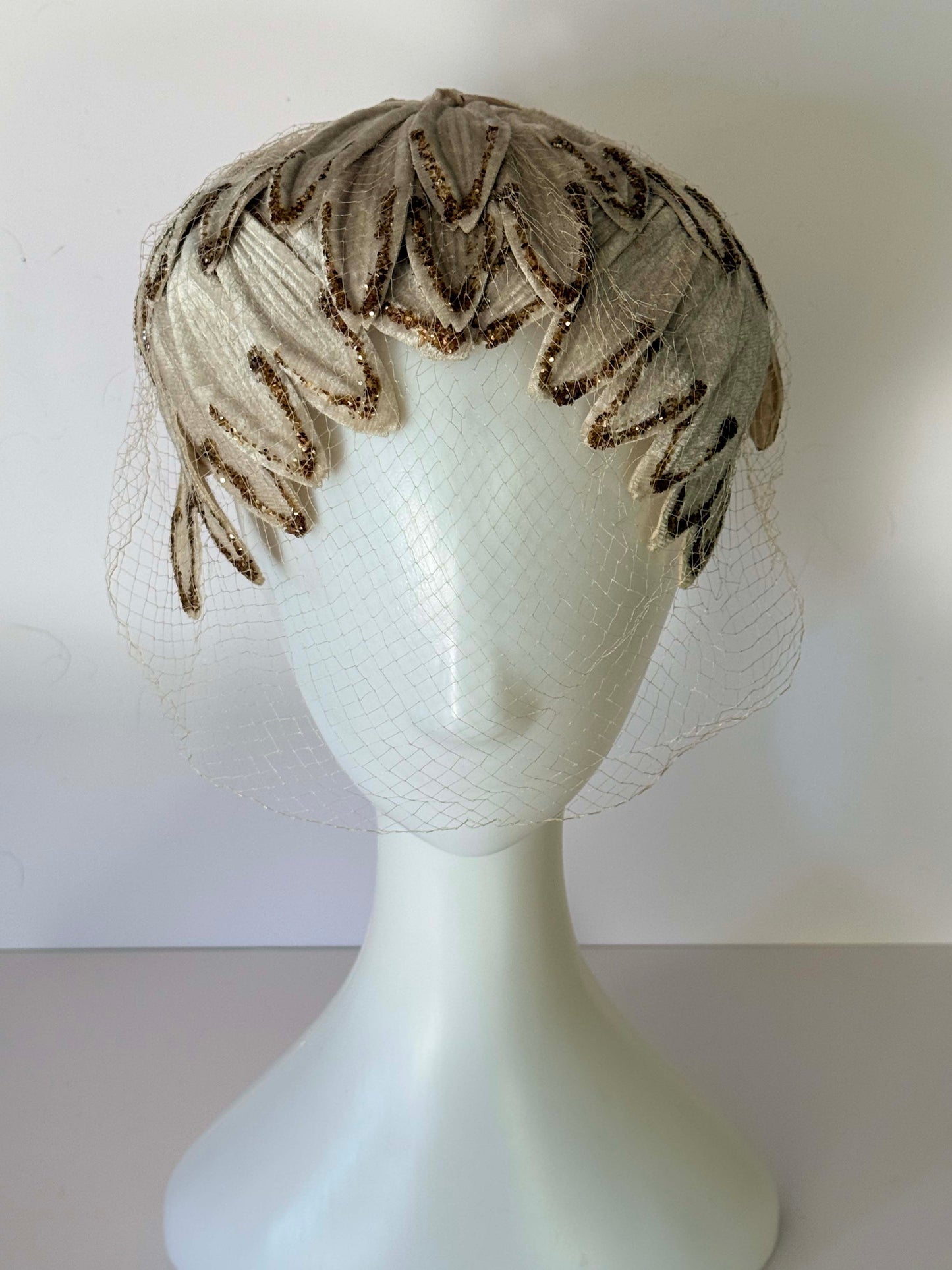 Vintage 1950s Ivory Glittery Leaf Cocktail Hat with Veil – Ziegfeld Follies Showgirl Style Fascinator