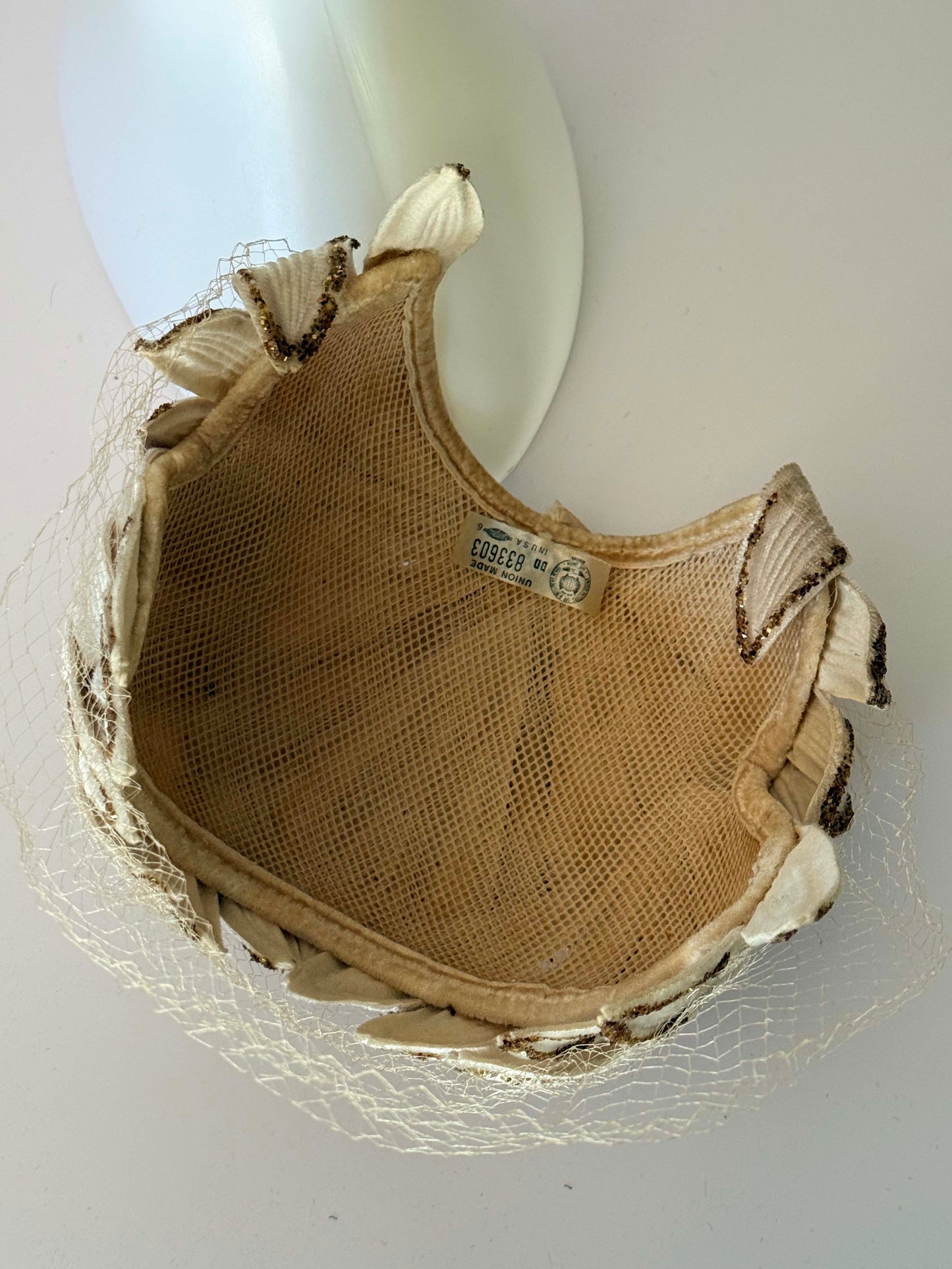 Vintage 1950s Ivory Glittery Leaf Cocktail Hat with Veil – Ziegfeld Follies Showgirl Style Fascinator