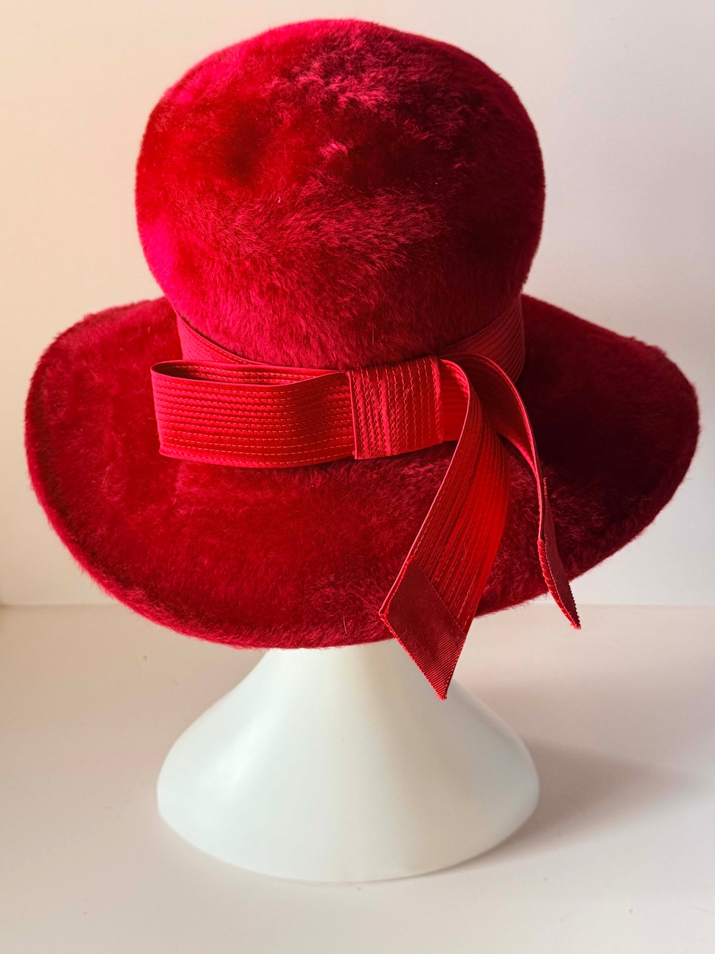 Vintage Chesterfield Red Wide Brim Hat, 1960s Fur Felt Hat, Scarlet Felt Hat, Designer Wide Brim Hat, Retro Women's Hat