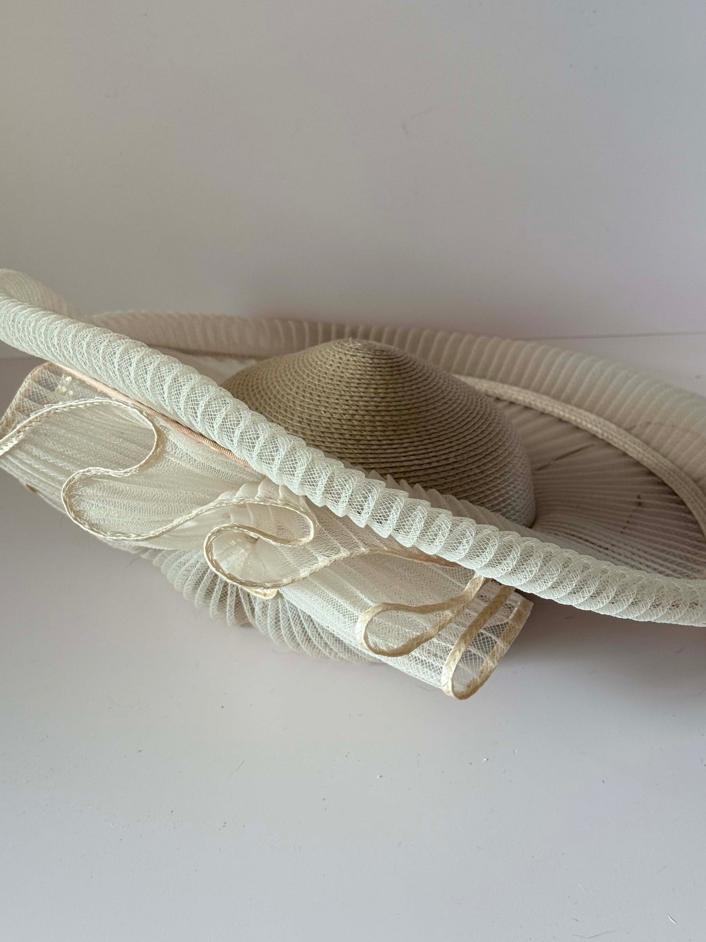 Vintage 1950s Ivory Mesh Tilt Hat | Sculptural Wide Brim Cocktail Hat | Derby Hat | Church Hat | Mid Century Occasion Hat