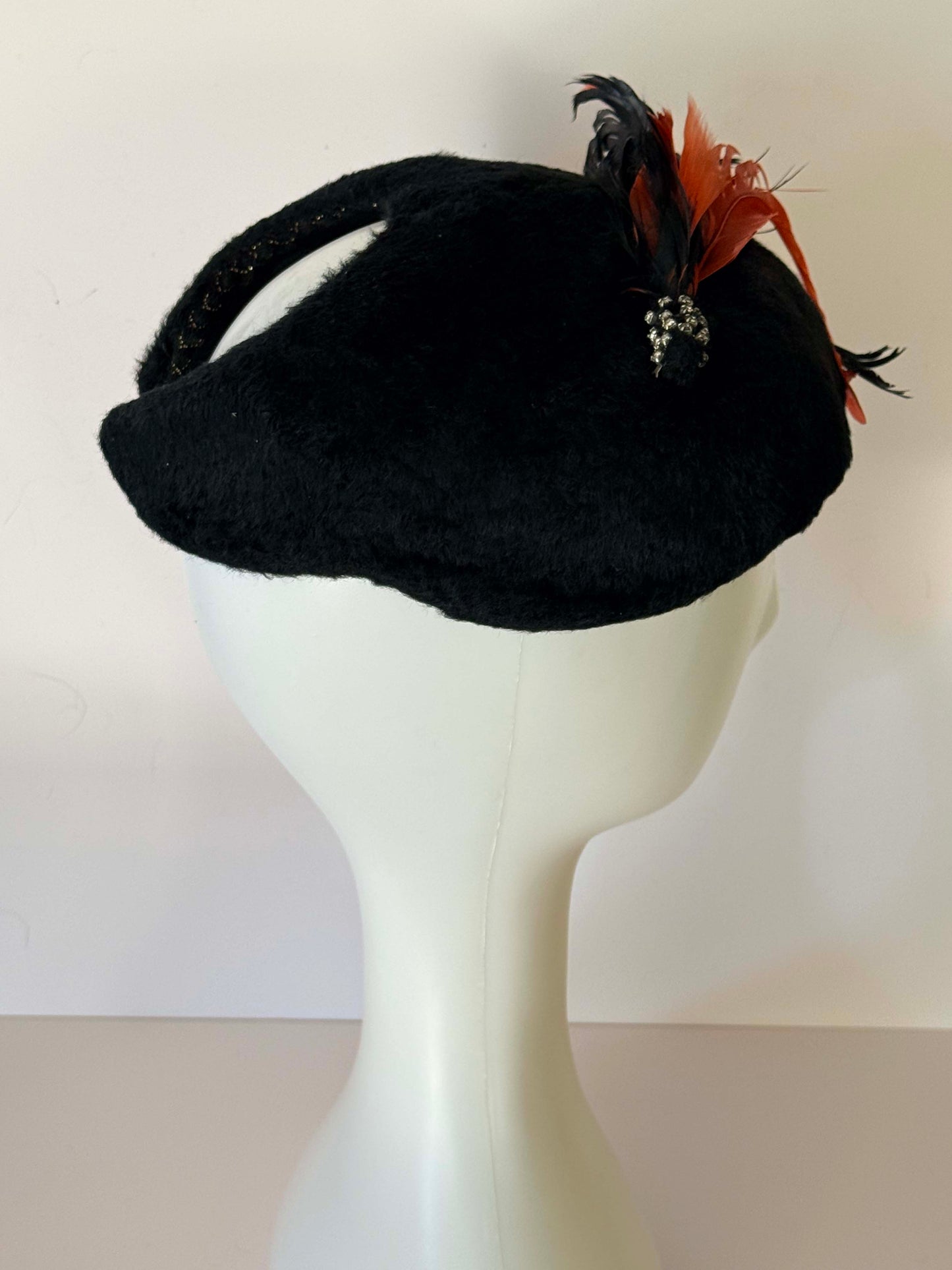 Vintage 1940s Black Fur Cocktail Hat – Feather Trim Bun Opening Tilt Hat