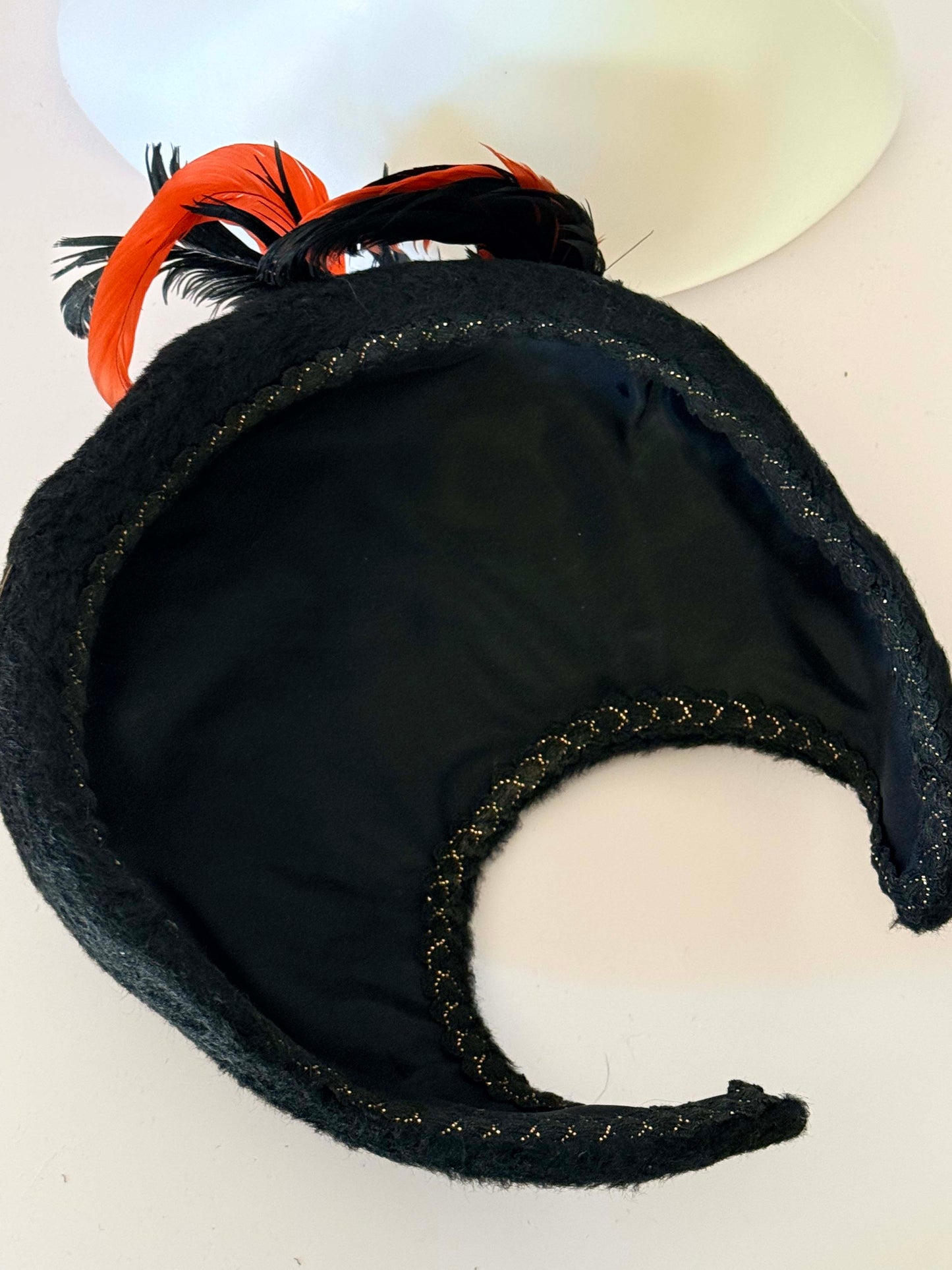 Vintage 1940s Black Fur Cocktail Hat – Feather Trim Bun Opening Tilt Hat