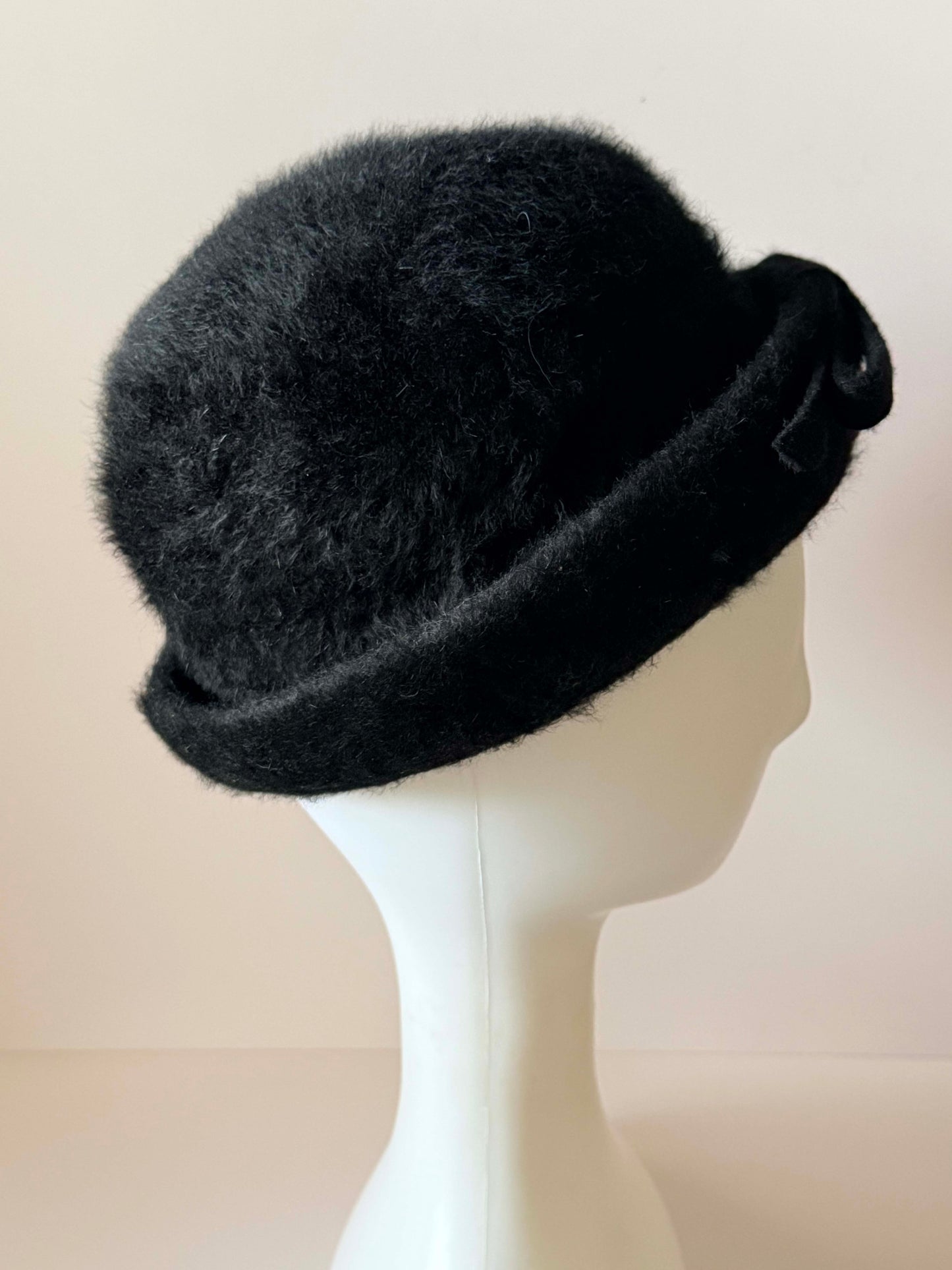 Vintage 1950s Evelyn Varon Black Angora Bucket Hat, Fuzzy Wool Felt Hat, Roll Brim Hat, Mid Century Designer Hat, Women's Vintage Hat
