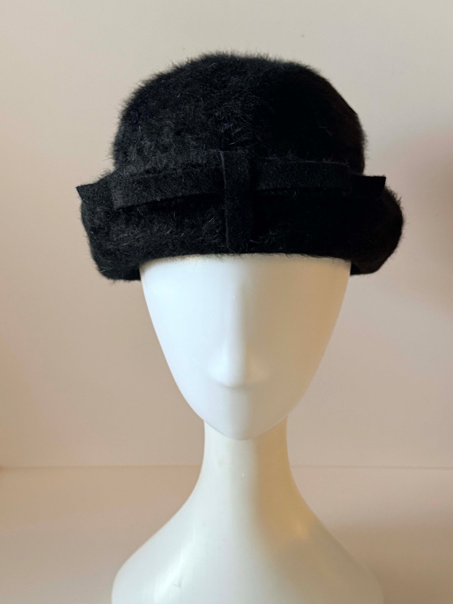 Vintage 1950s Evelyn Varon Black Angora Bucket Hat, Fuzzy Wool Felt Hat, Roll Brim Hat, Mid Century Designer Hat, Women's Vintage Hat