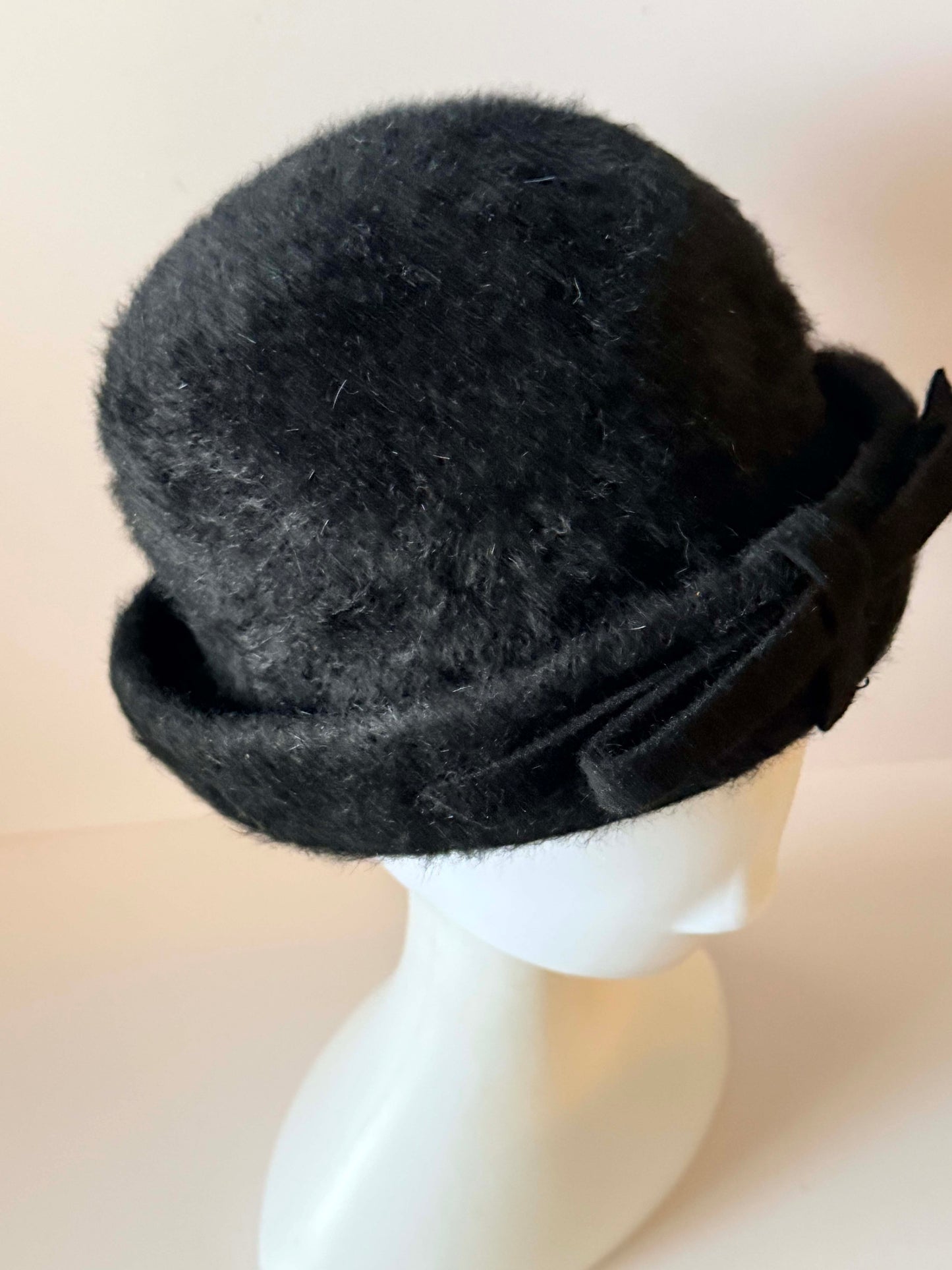 Vintage 1950s Evelyn Varon Black Angora Bucket Hat, Fuzzy Wool Felt Hat, Roll Brim Hat, Mid Century Designer Hat, Women's Vintage Hat