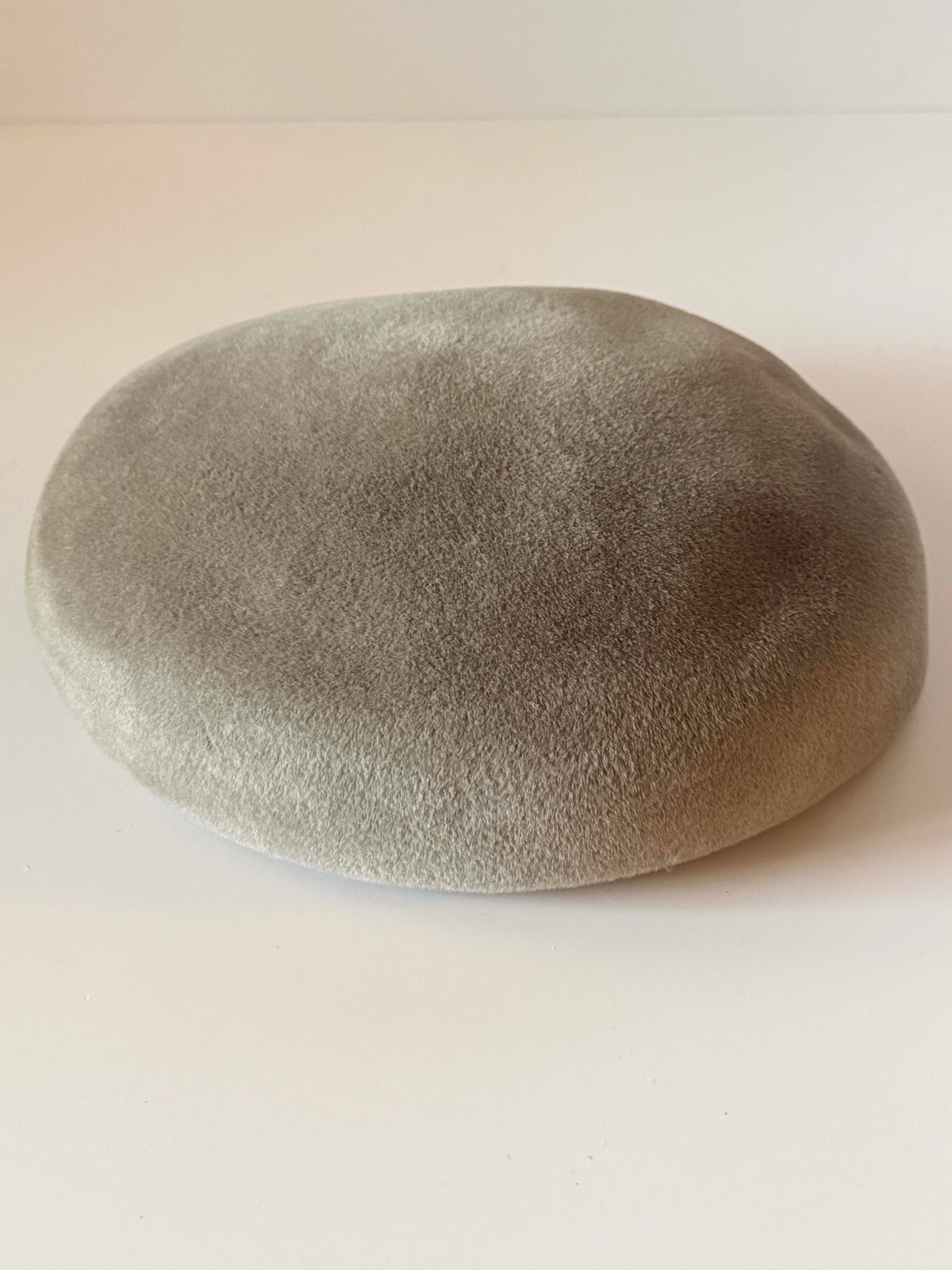 Vintage Barbisio Gray Velour Felt Beret | Italian Wool Hat | Designer Mid Century Minimalist Hat | Made in Italy