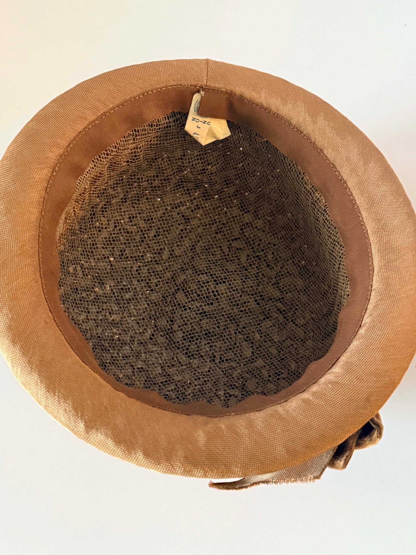 Vintage Raffia Straw Cloche Hat, Brown Raffia Hat, 1960s Straw Hat, Velvet Bow Hat, Women's Vintage Dress Hat, Cocktail Hat, Church Hat
