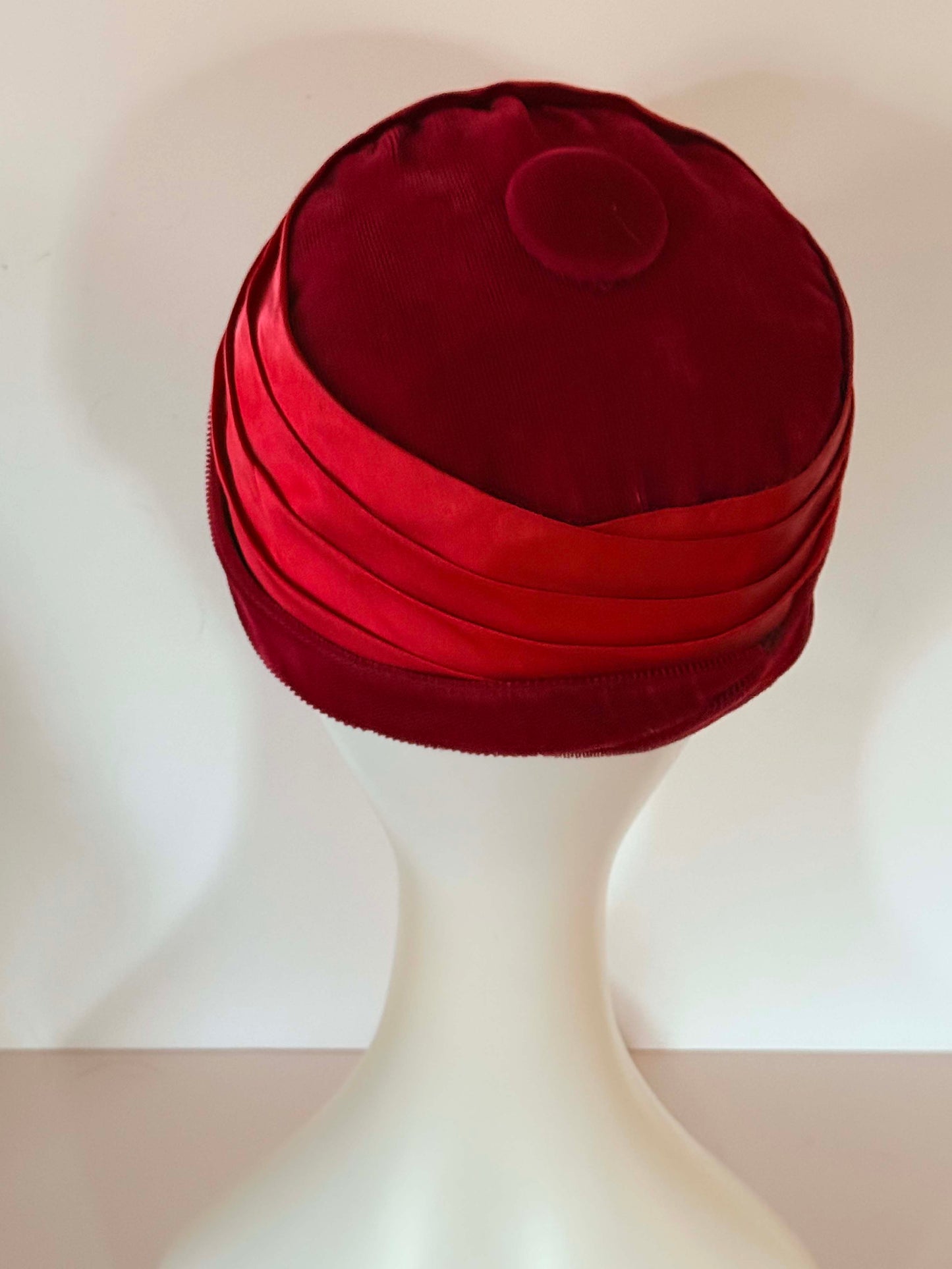Vintage Red Velvet and Satin Hat – 1950s UnStructured Cloche Hat with Pleated Band