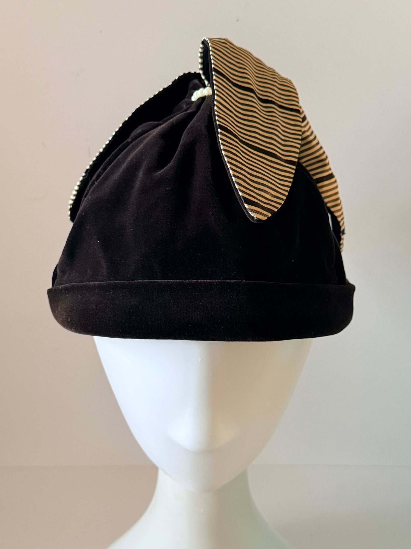 Vintage Black Velvet Cloche Hat, 1950s Cocktail Hat, Six Star Velour Hat, Striped Bow Hat, Retro Women's Dress Hat