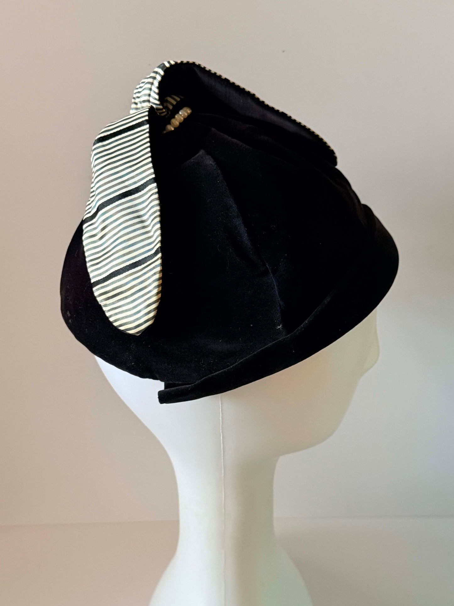 Vintage Black Velvet Cloche Hat, 1950s Cocktail Hat, Six Star Velour Hat, Striped Bow Hat, Retro Women's Dress Hat
