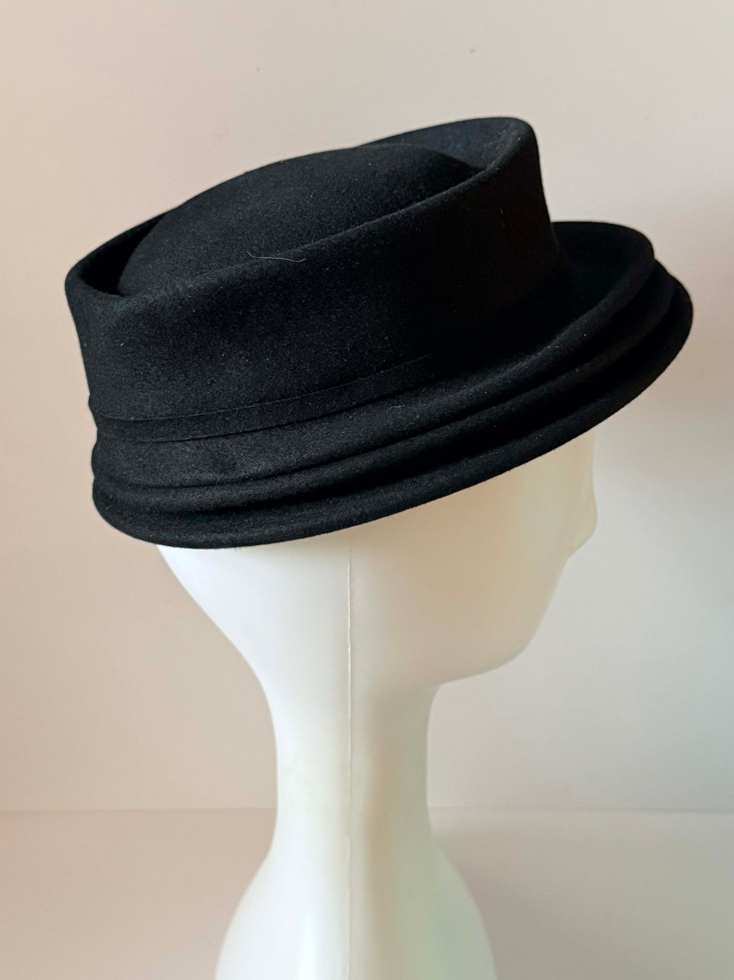 Vintage 1960s Oppenheim Collino Black Pork Pie Hat, Wool Felt Designer Hat, Mid Century Cocktail Hat, Women's Vintage Hat