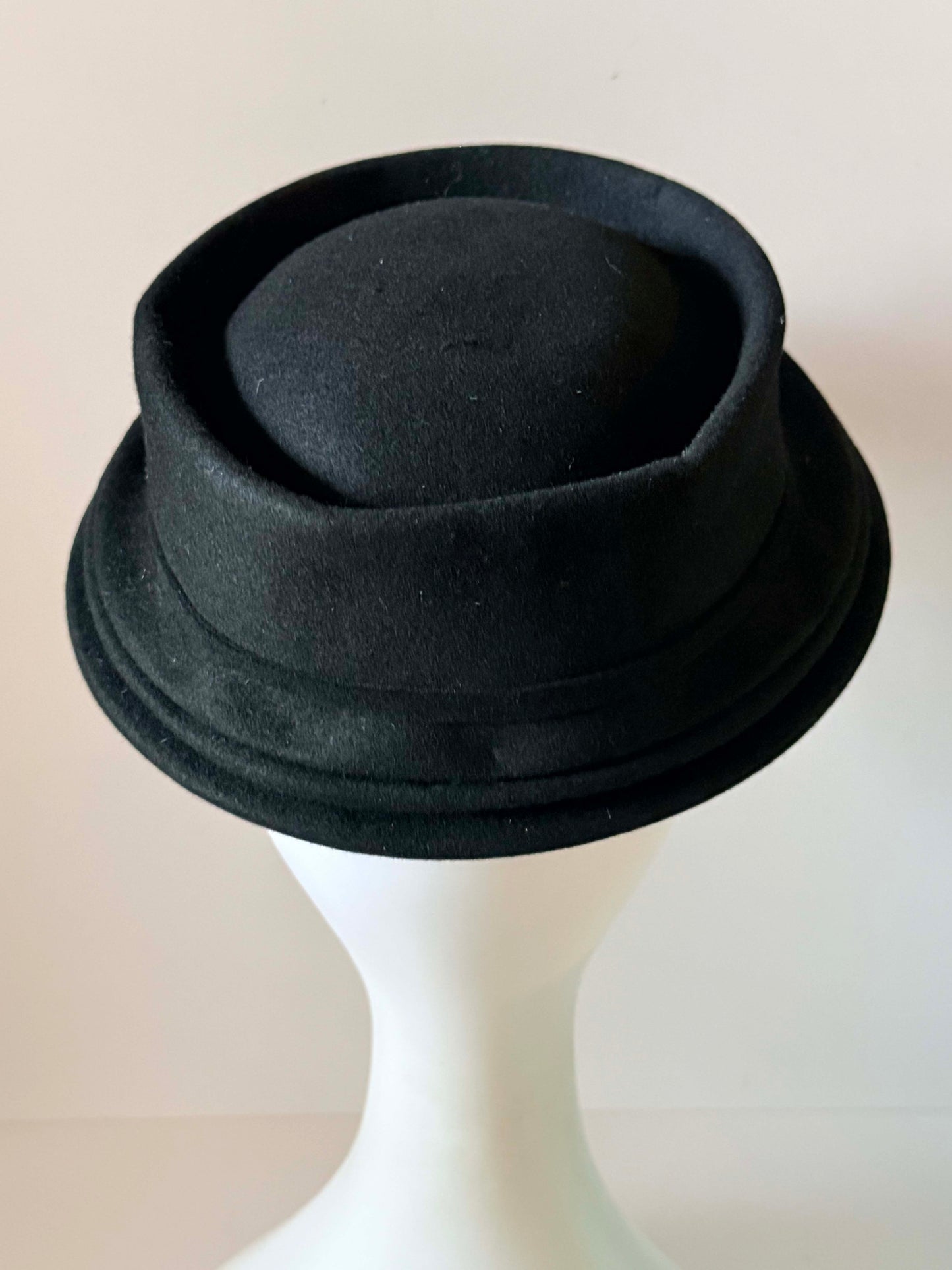 Vintage 1960s Oppenheim Collino Black Pork Pie Hat, Wool Felt Designer Hat, Mid Century Cocktail Hat, Women's Vintage Hat