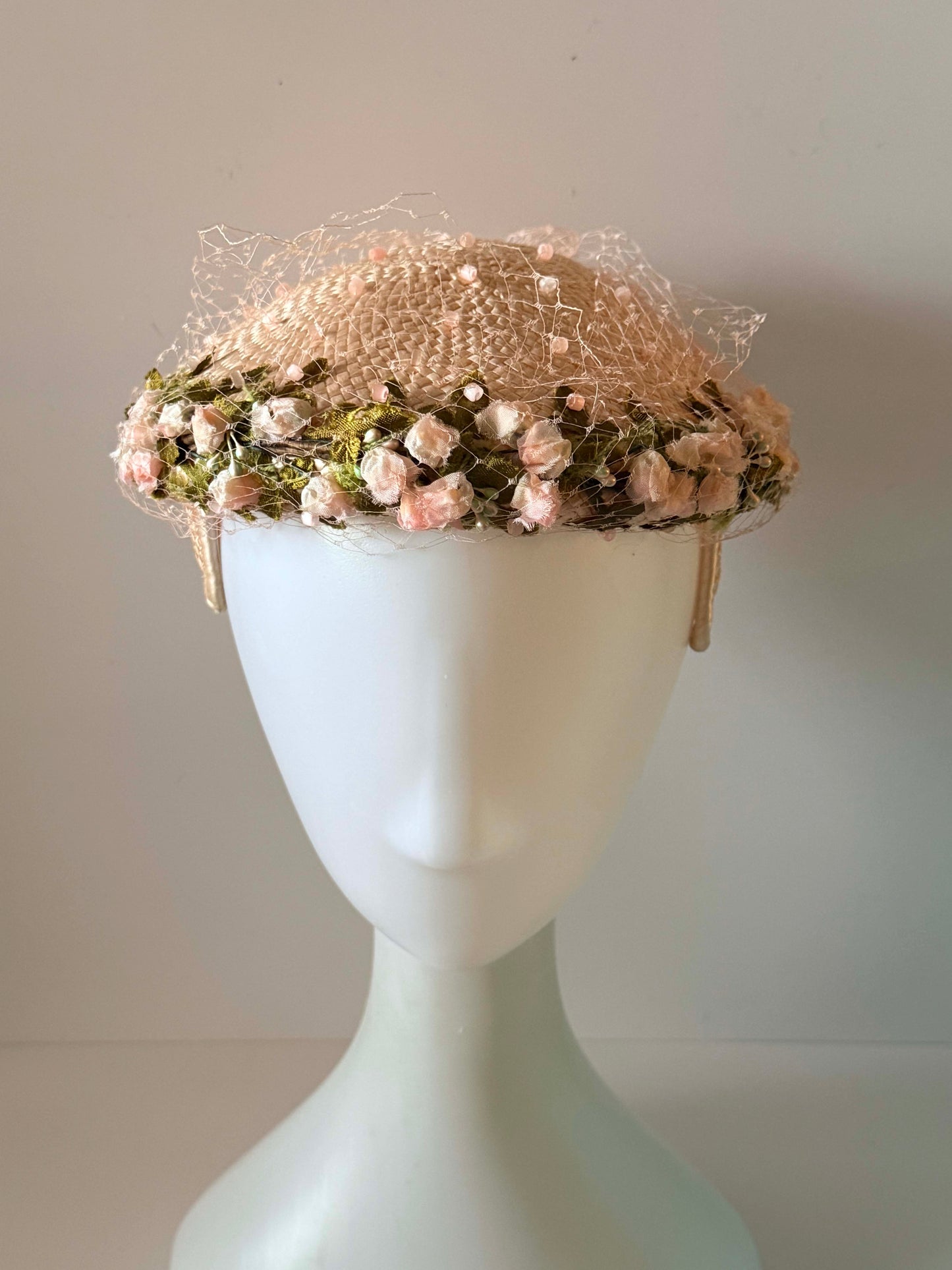 Vintage 1950s Blush Pink Floral Half Hat with Birdcage Veil | Straw Bridal Fascinator | Spring Wedding Hat | Garden Party Cocktail Hat