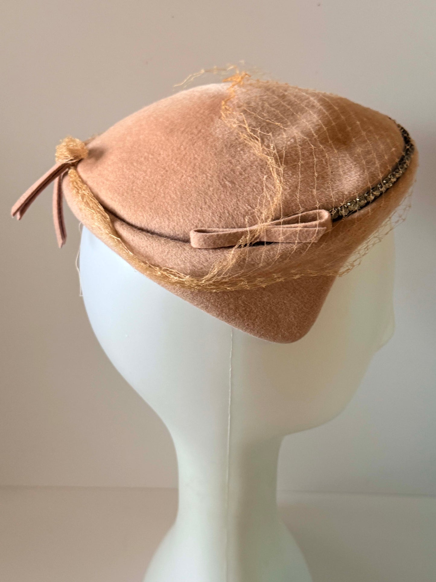Vintage Blush Pink Half Hat, 1950s Veiled Cocktail Hat, Rhinestone Half Hat Fascinator, Wool Felt Vintage Hat, Wedding Hat, Mid Century Millinery