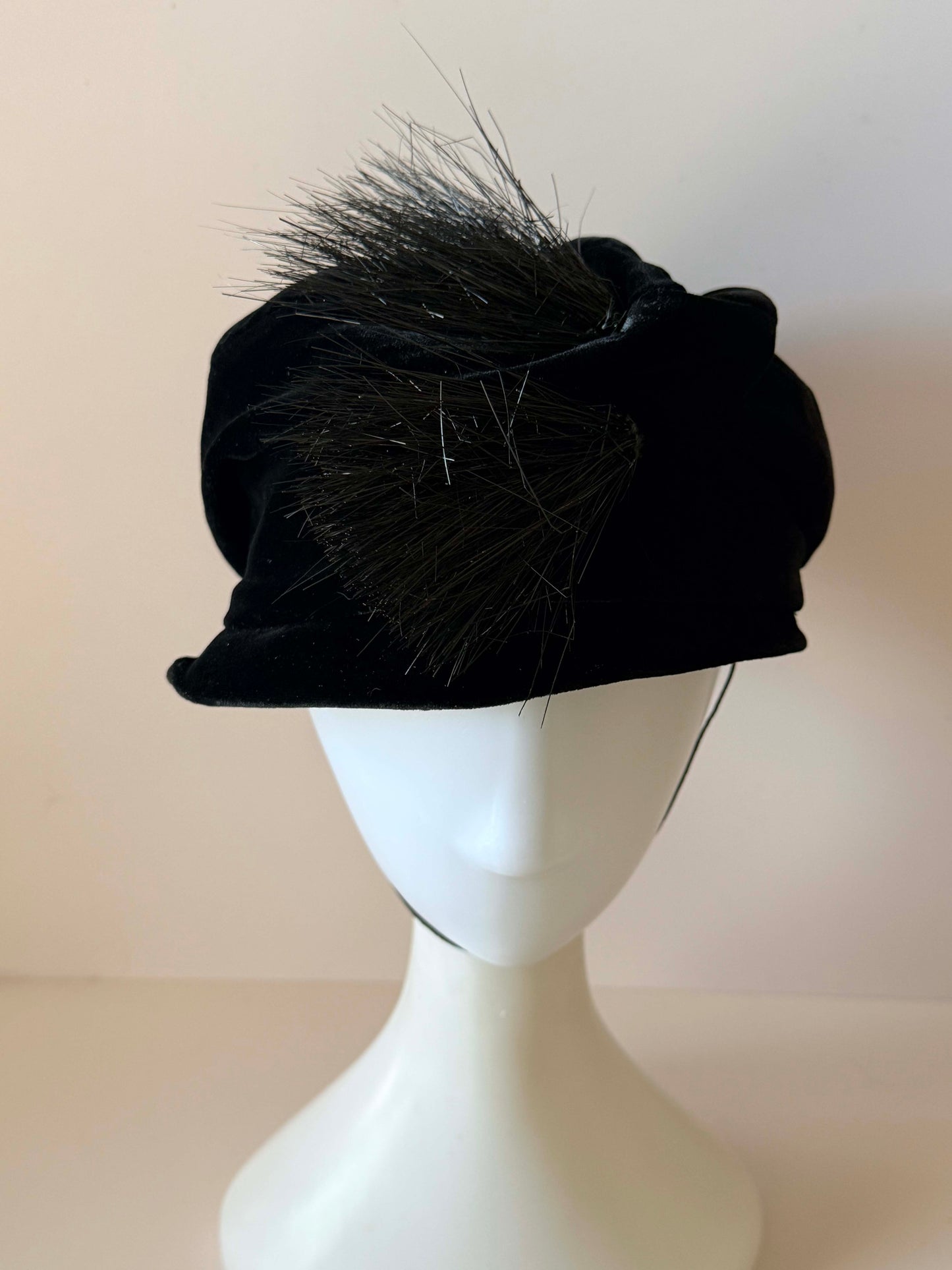 Vintage Black Velvet Cloche Hat | 1950s Cloche Hat | Horsehair Trim Cocktail Hat | Black Velvet Vintage Women's Hat