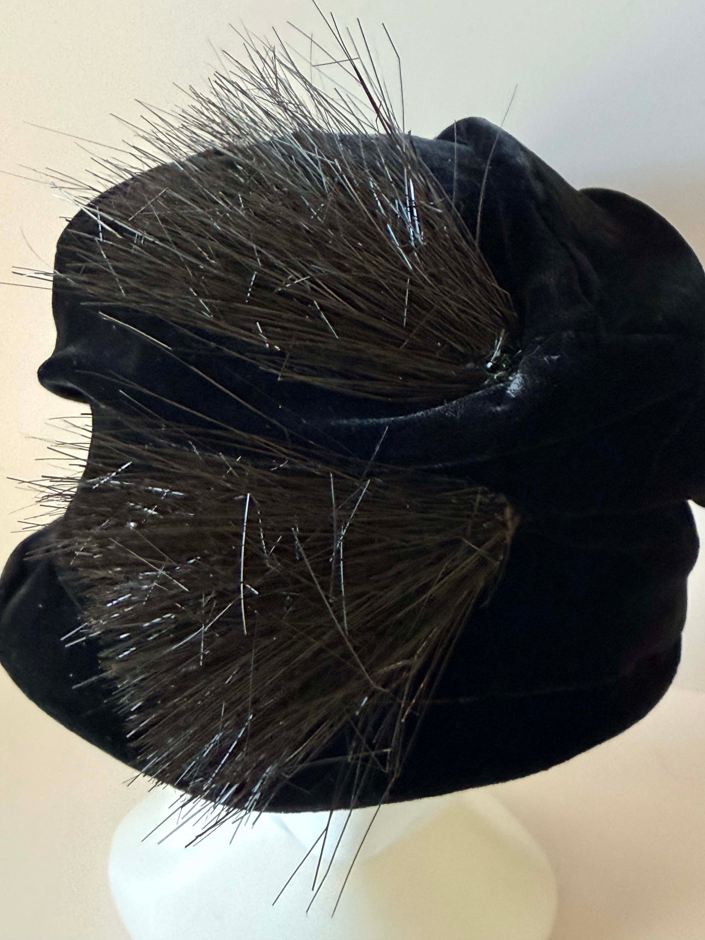 Vintage Black Velvet Cloche Hat | 1950s Cloche Hat | Horsehair Trim Cocktail Hat | Black Velvet Vintage Women's Hat