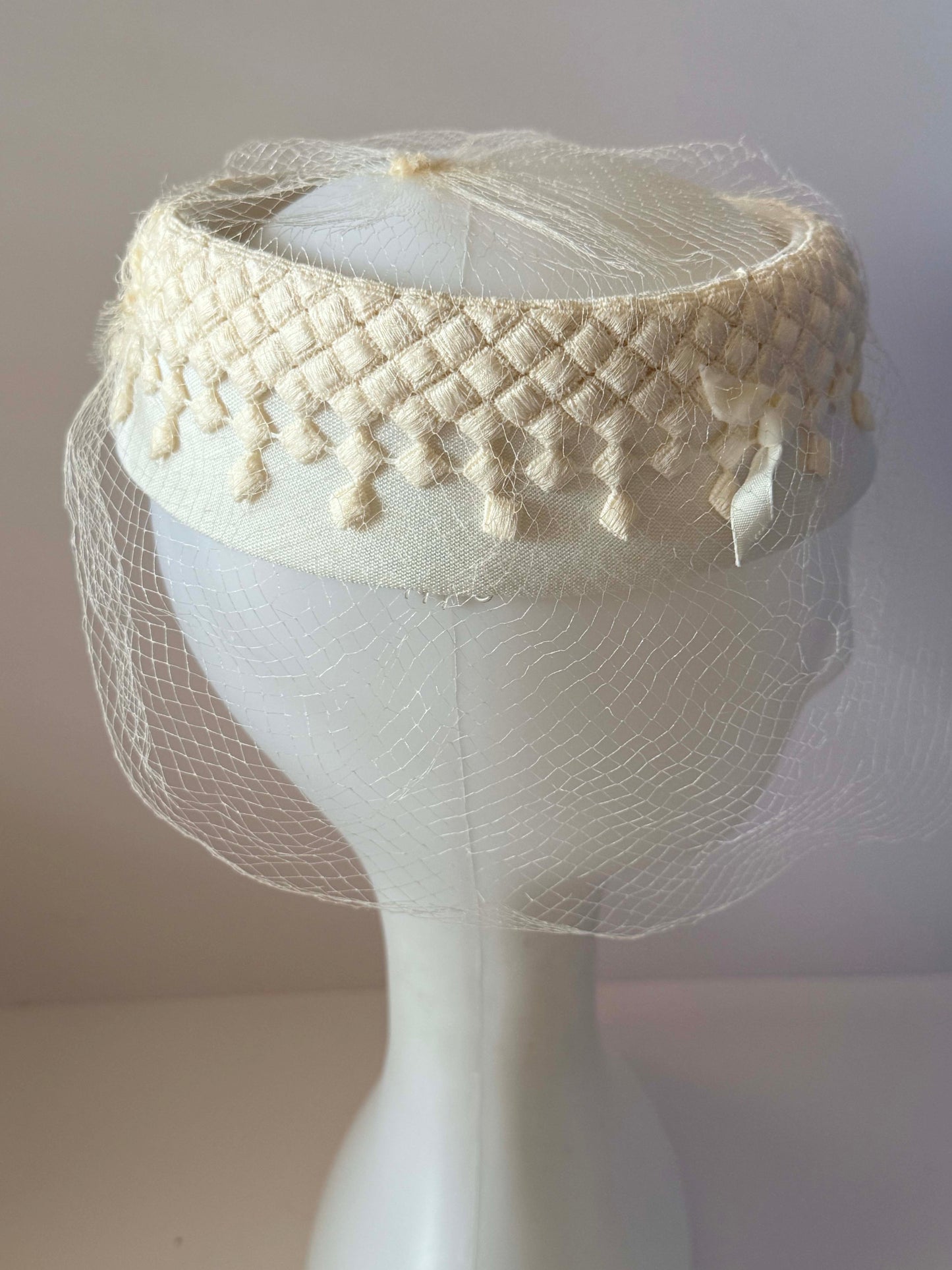 Vintage Evelyn Varon Ivory Veiled Halo Hat | 1960s Bridal Cocktail Hat | Birdcage Veil Fascinator | Mid Century Wedding Hat