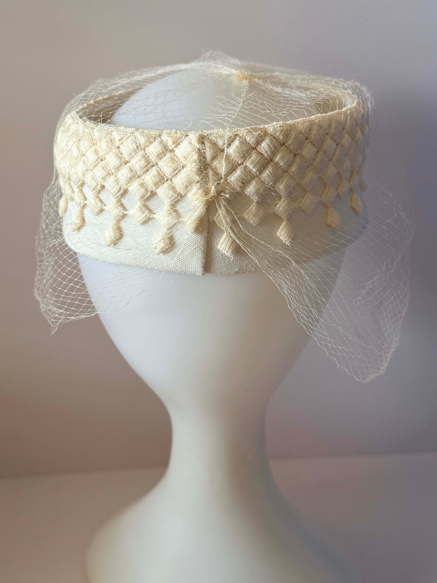 Vintage Evelyn Varon Ivory Veiled Halo Hat | 1960s Bridal Cocktail Hat | Birdcage Veil Fascinator | Mid Century Wedding Hat