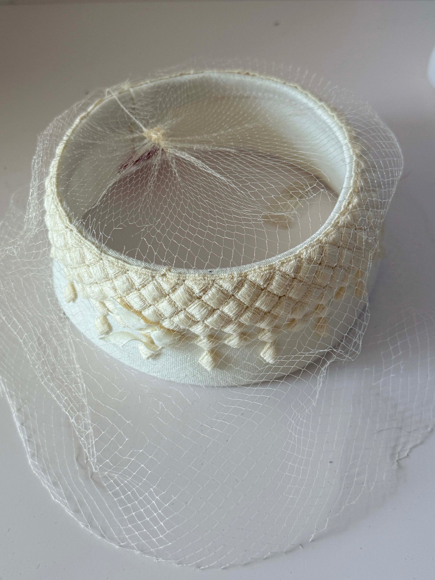 Vintage Evelyn Varon Ivory Veiled Halo Hat | 1960s Bridal Cocktail Hat | Birdcage Veil Fascinator | Mid Century Wedding Hat