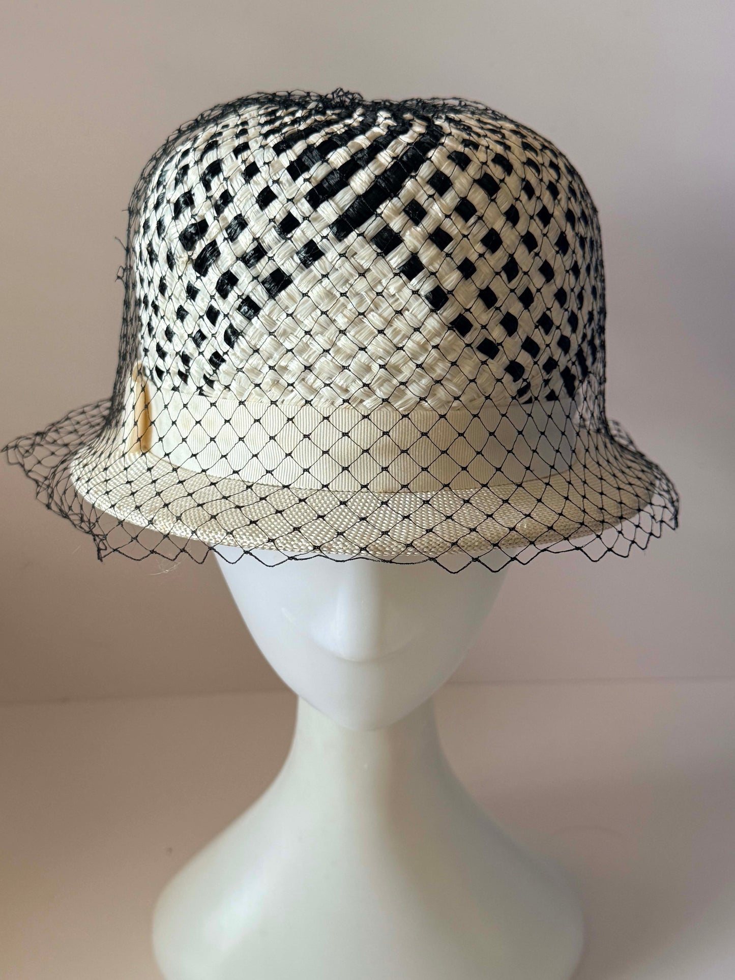 Vintage Black and White Cloche Hat | 1960s Woven Straw Bucket Hat with Birdcage Veil | Mod Summer Cocktail Hat