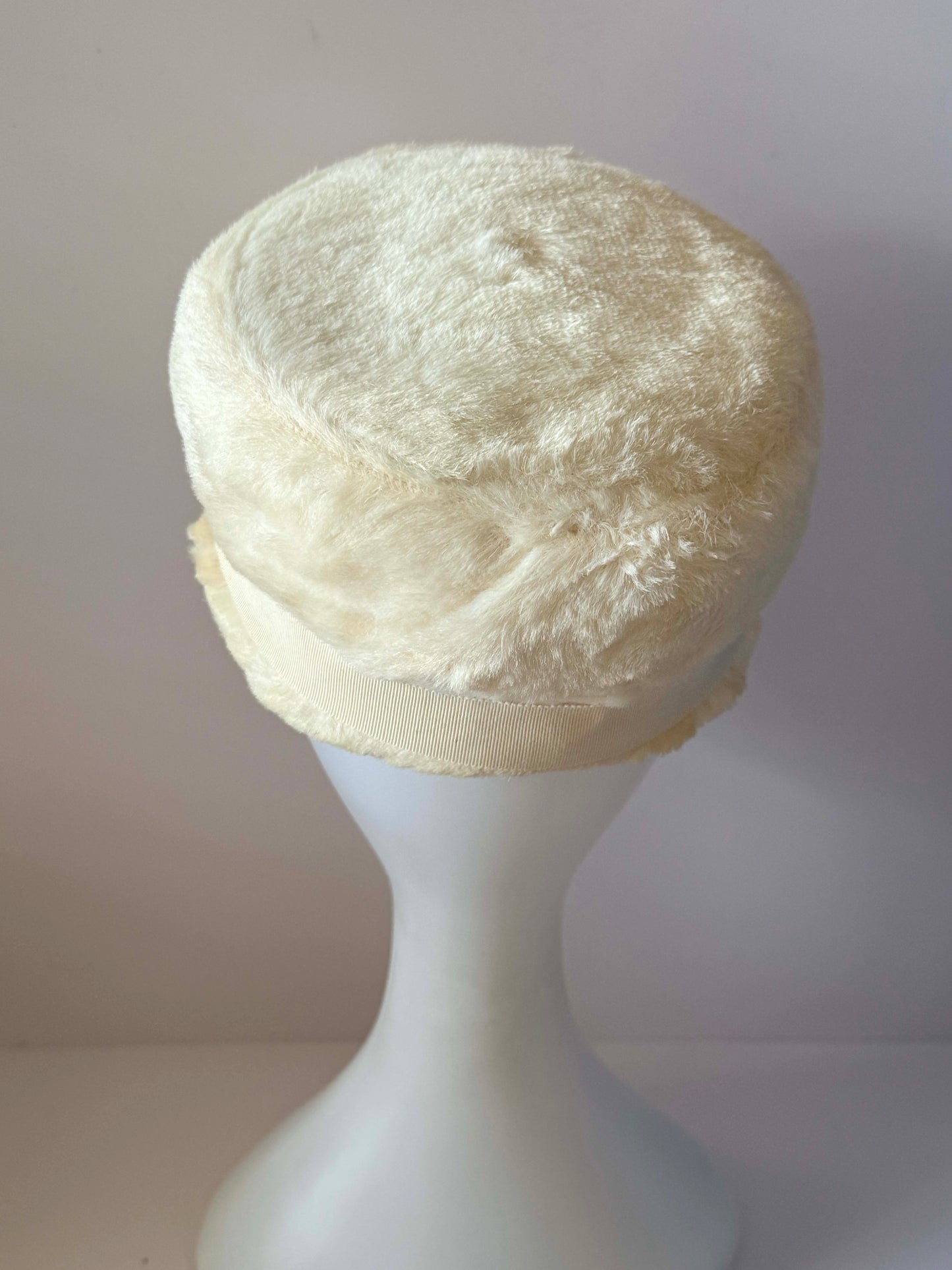 Vintage Ivory Faux Fur Pillbox Hat | 1960s Winter Wedding Hat | Cream Fur Cocktail Hat | Mid Century Bridal Millinery