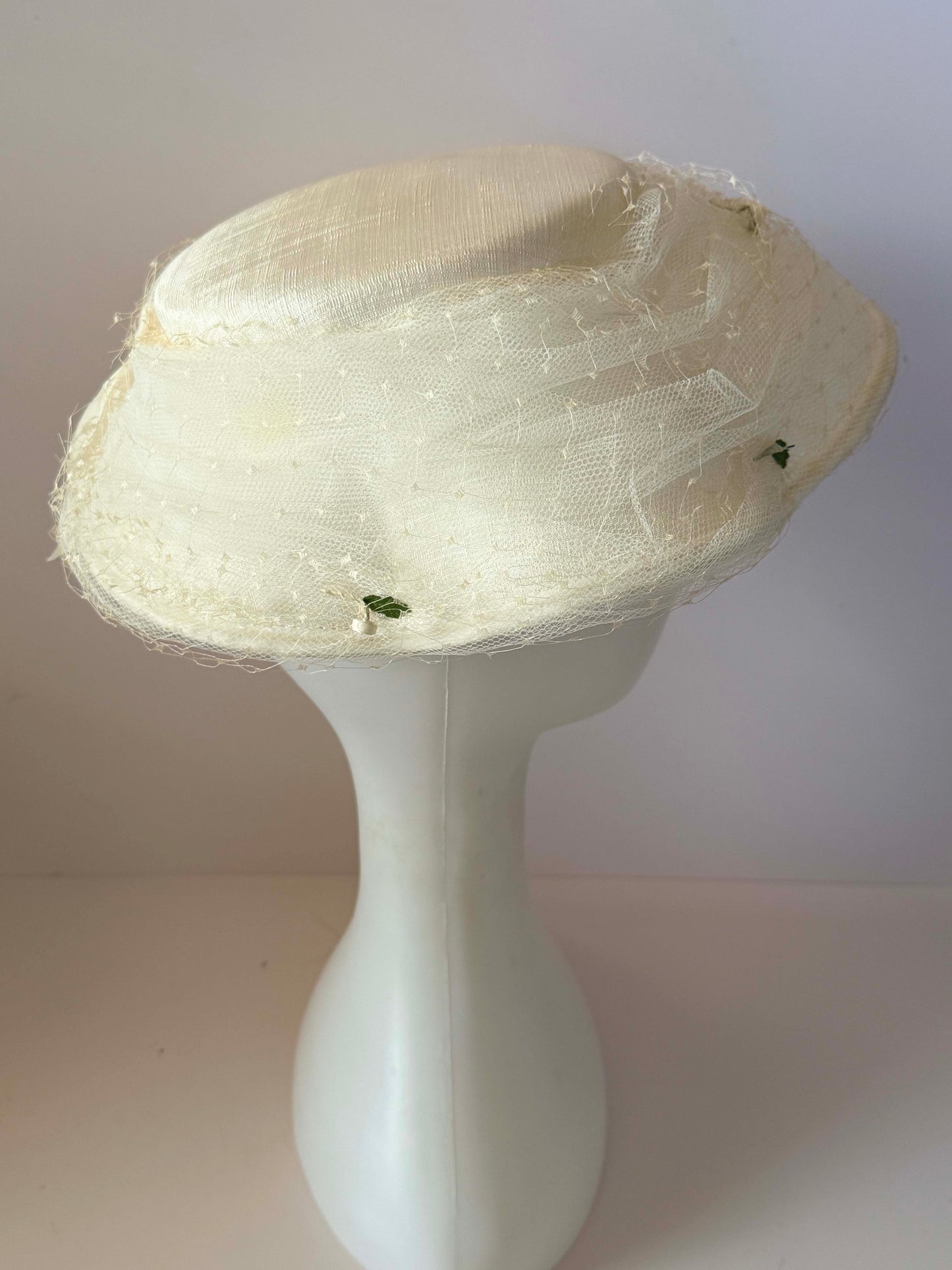 Vintage Ivory Silk Picture Hat | 1950s Wide Brim Cocktail Hat | Bridal Hat with Floral Buds &amp; Textured Veiling
