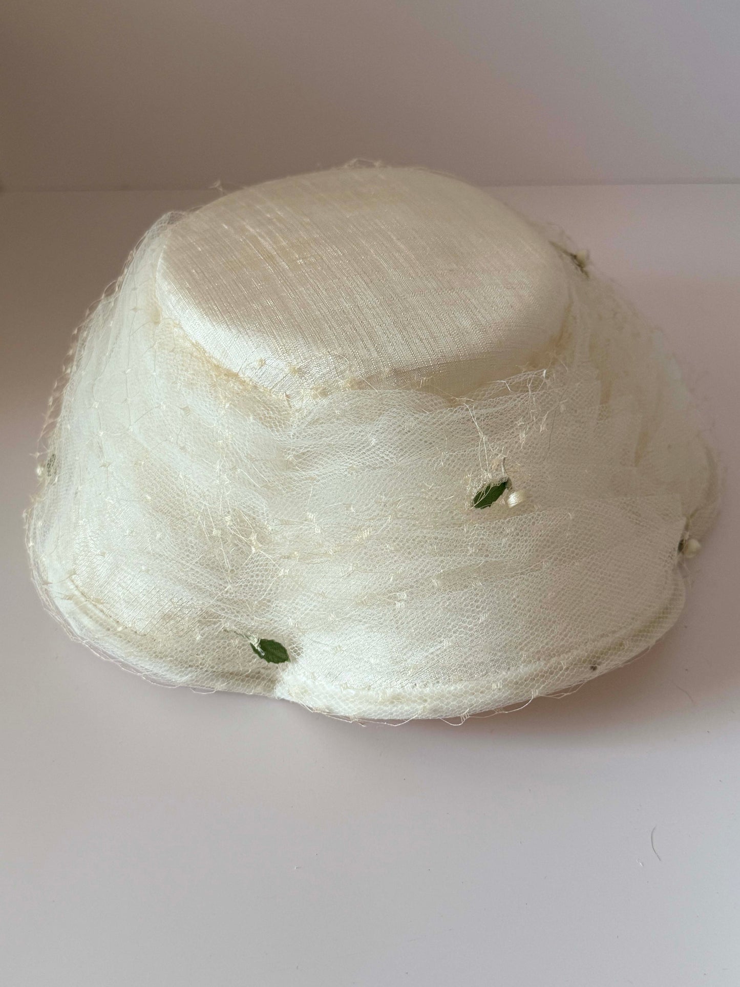 Vintage Ivory Silk Picture Hat | 1950s Wide Brim Cocktail Hat | Bridal Hat with Floral Buds &amp; Textured Veiling