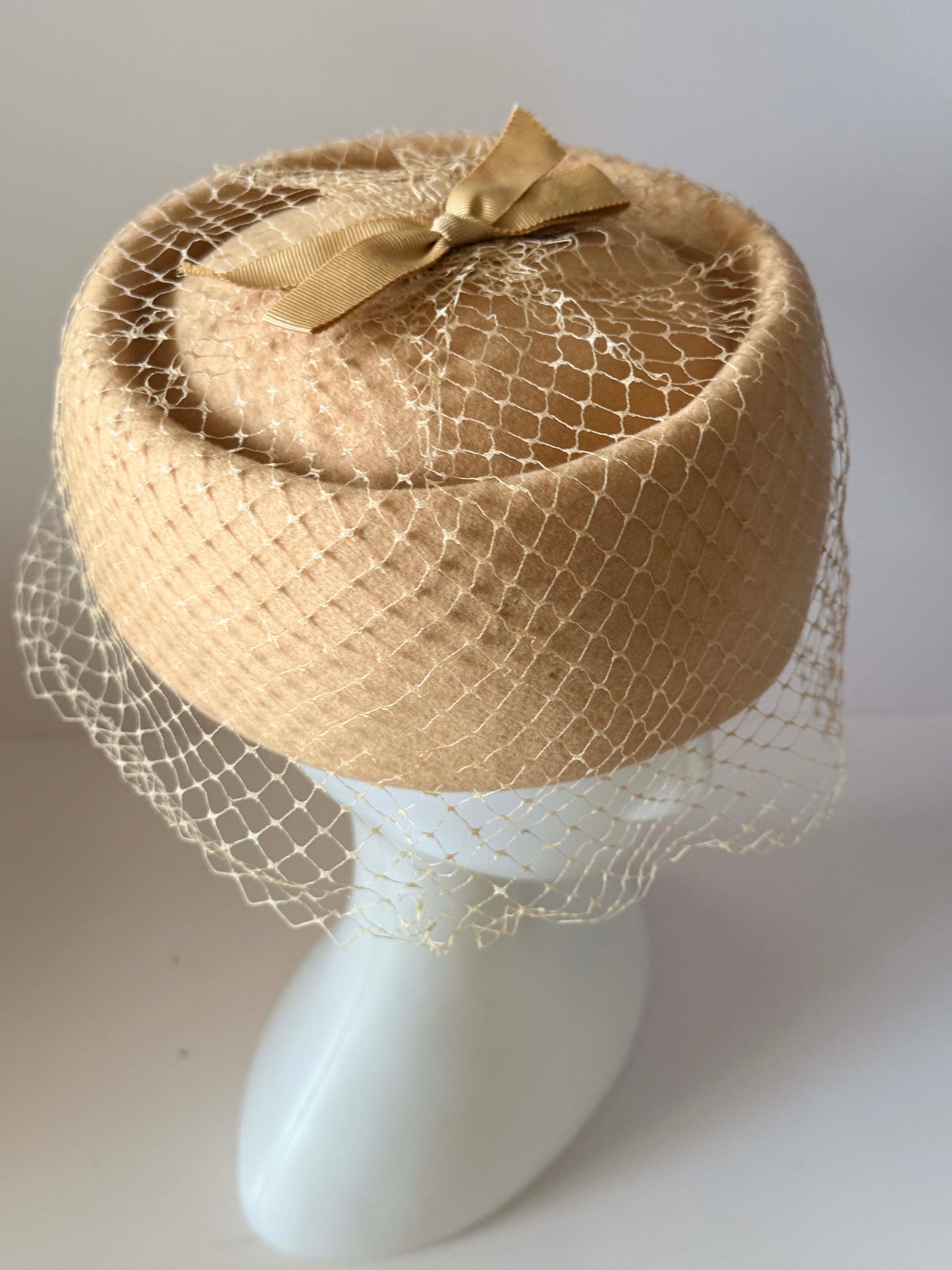Vintage Camel Pillbox Hat | 196oc0s Felt Cktail Hat with Birdcage Veil | Mid Century Wedding & Church Hat