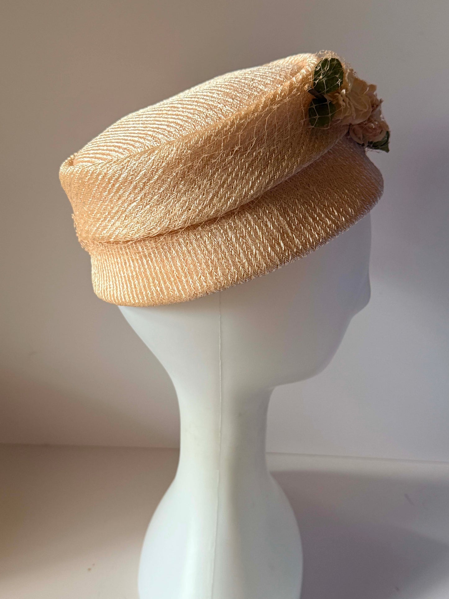 Vintage Peach Straw Pillbox Hat | 1960s Floral Cocktail Hat | Spring Wedding Hat | Easter Church Hat | Vintage Millinery