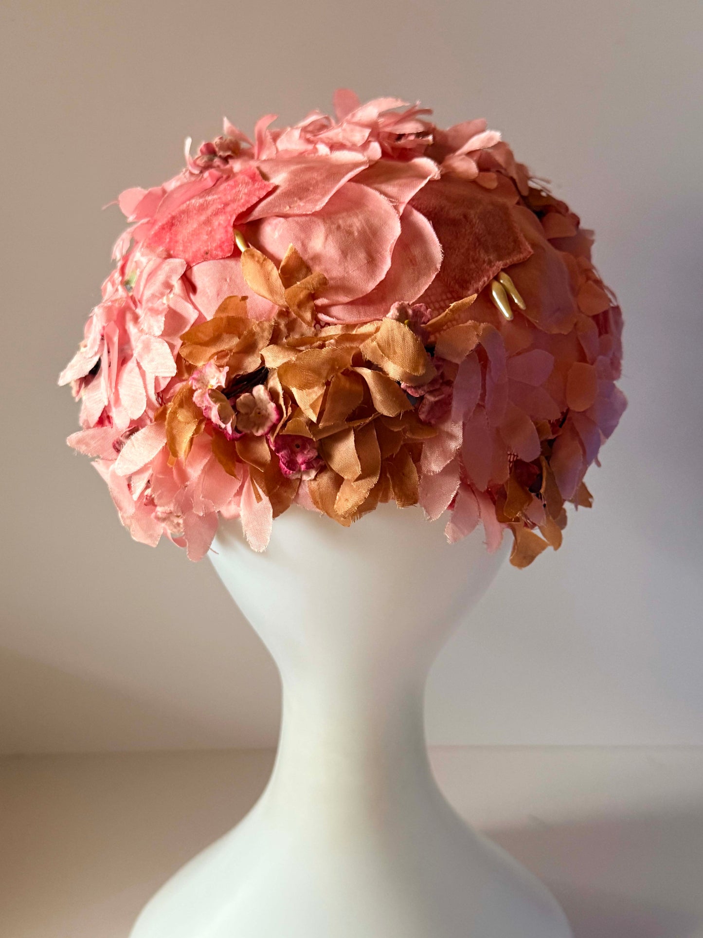 Vintage Pink Floral Half Hat | 1950s Pink Blossom Halo Hat | Wedding Hat | Garden Party Headpiece | Vintage Millinery