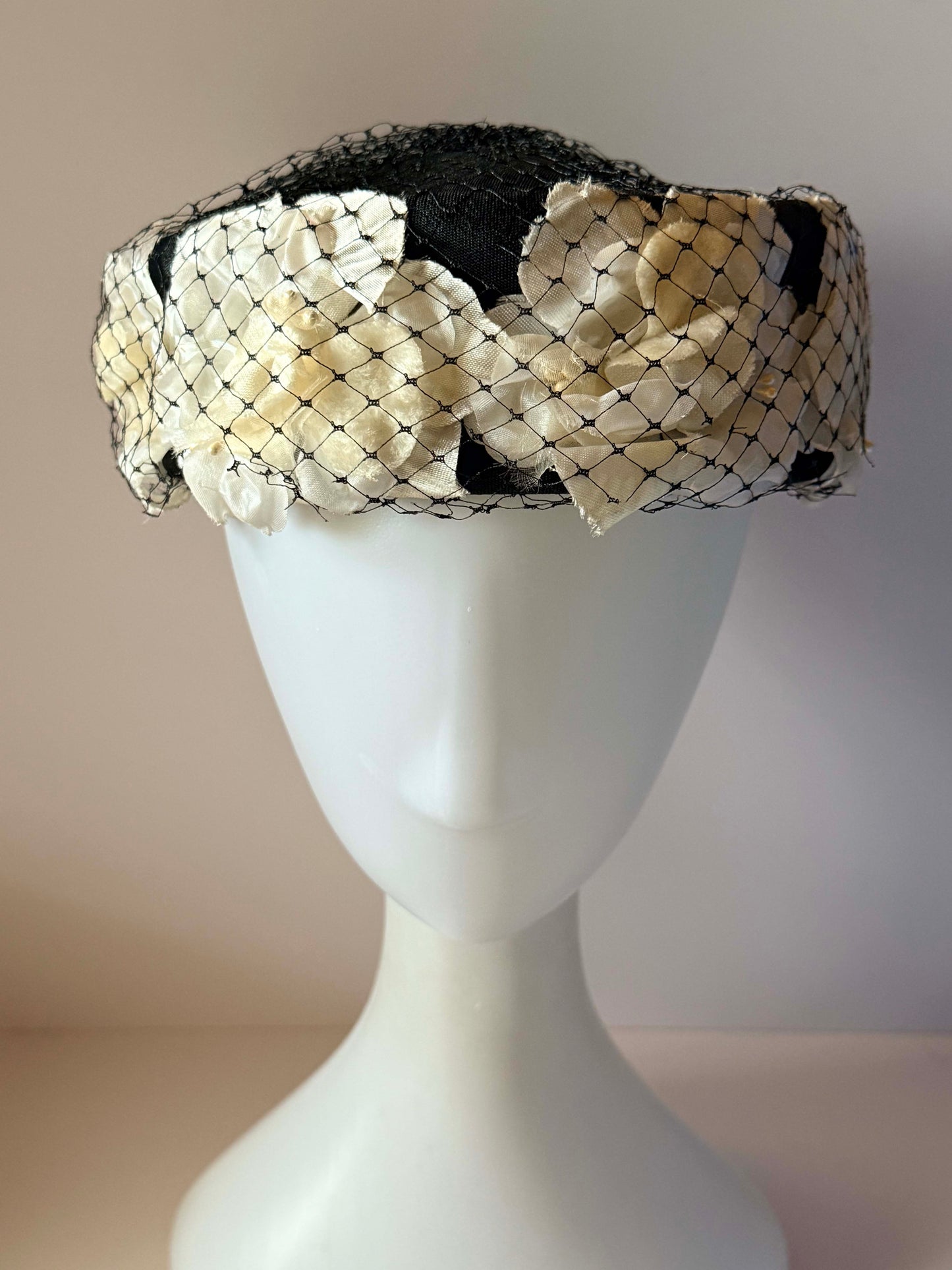 Vintage Black White Pillbox Hat | Birdcage Veil Cocktail Hat | Floral Satin Wedding Hat | 1950s 1960s Fascinator