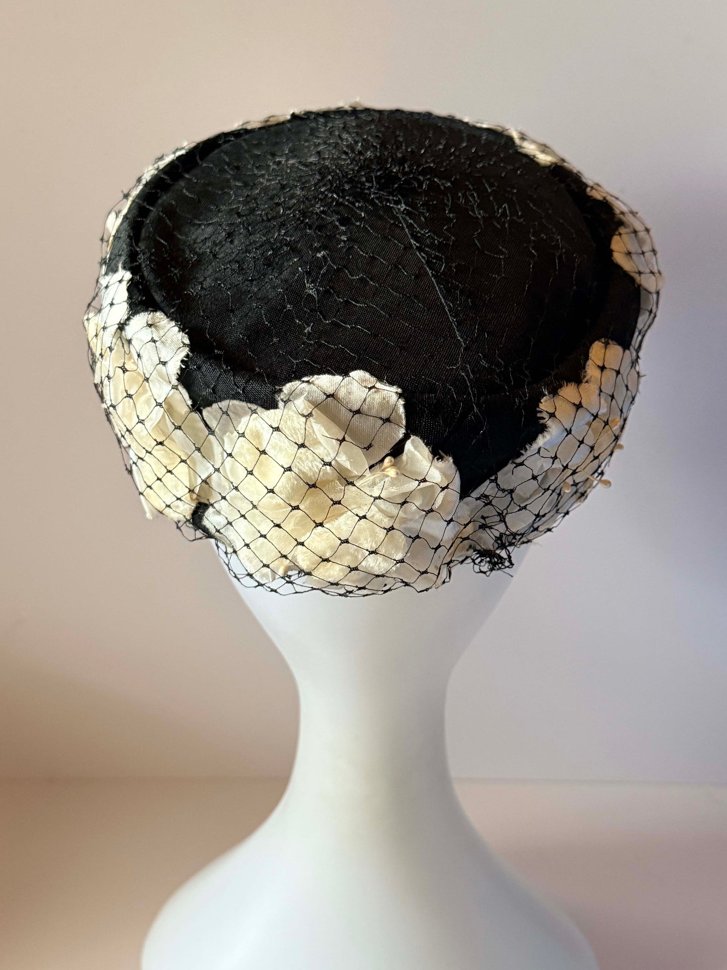 Vintage Black White Pillbox Hat | Birdcage Veil Cocktail Hat | Floral Satin Wedding Hat | 1950s 1960s Fascinator