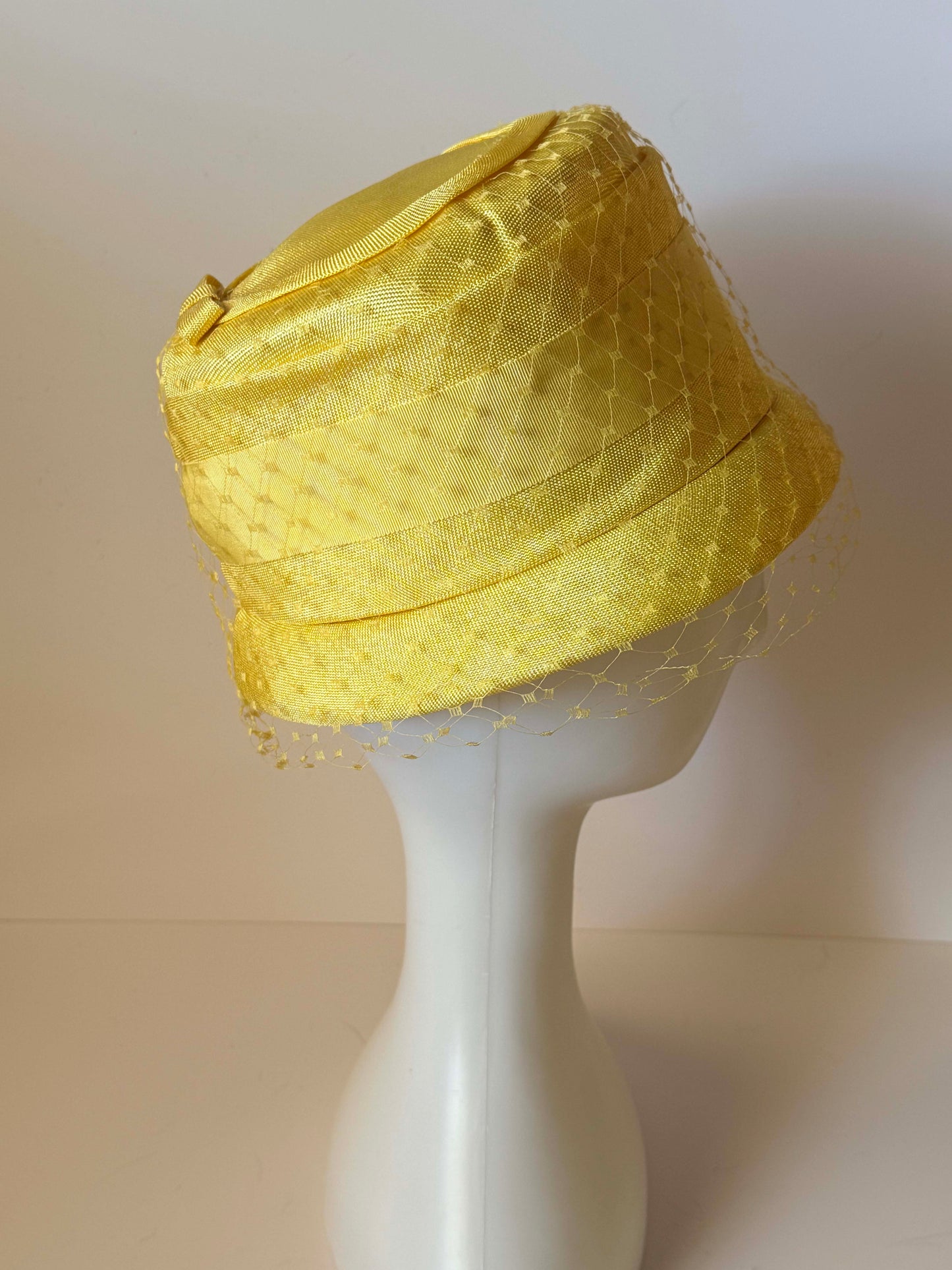 1960s Yellow Straw Bucket Hat Veil Hat Mod Cloche Hat Wedding Guest Hat