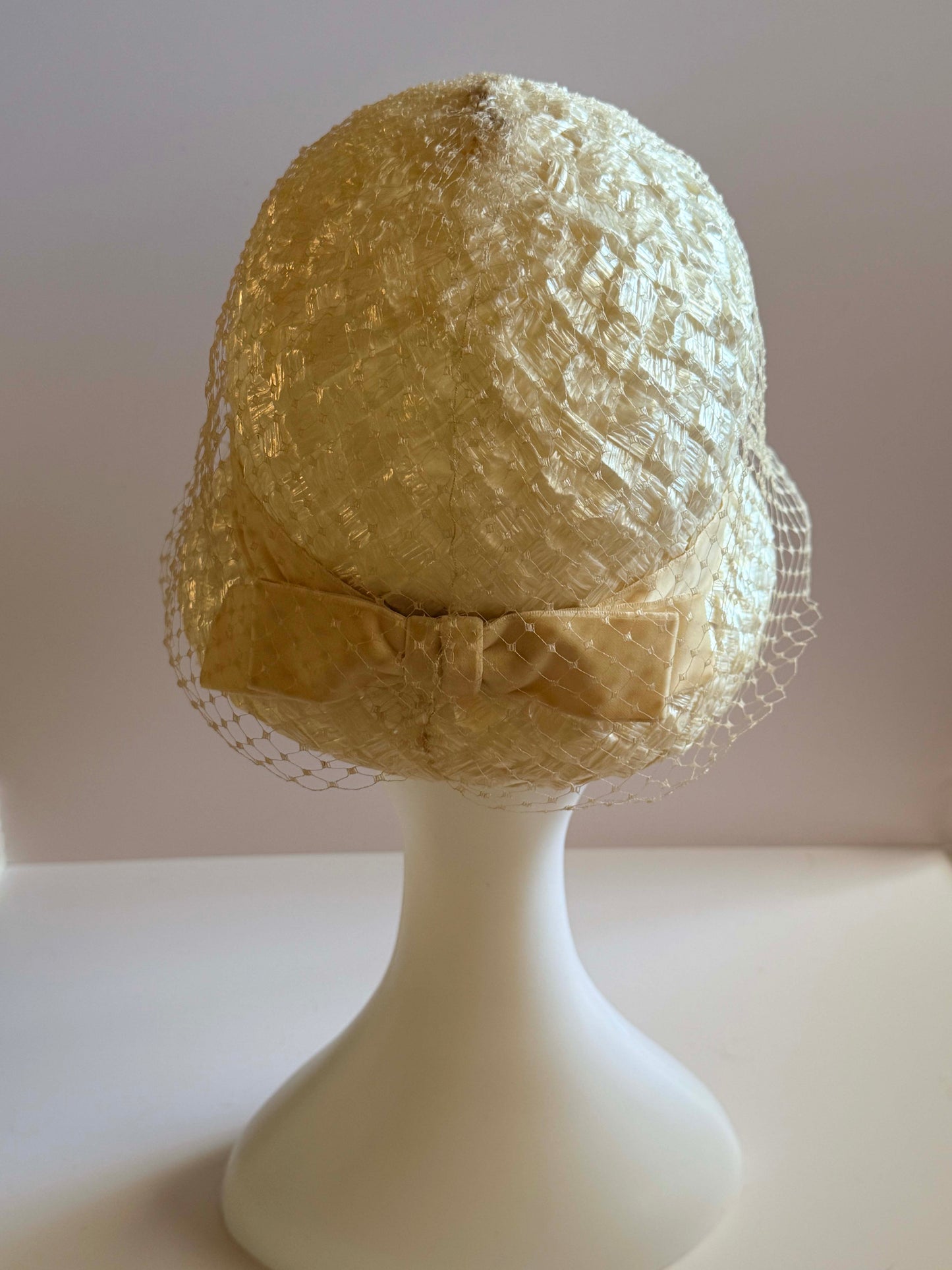 1960s Flo-Denis Straw Cloche Hat Ivory Woven Raffia Veil Bucket Hat Vintage Summer Hat