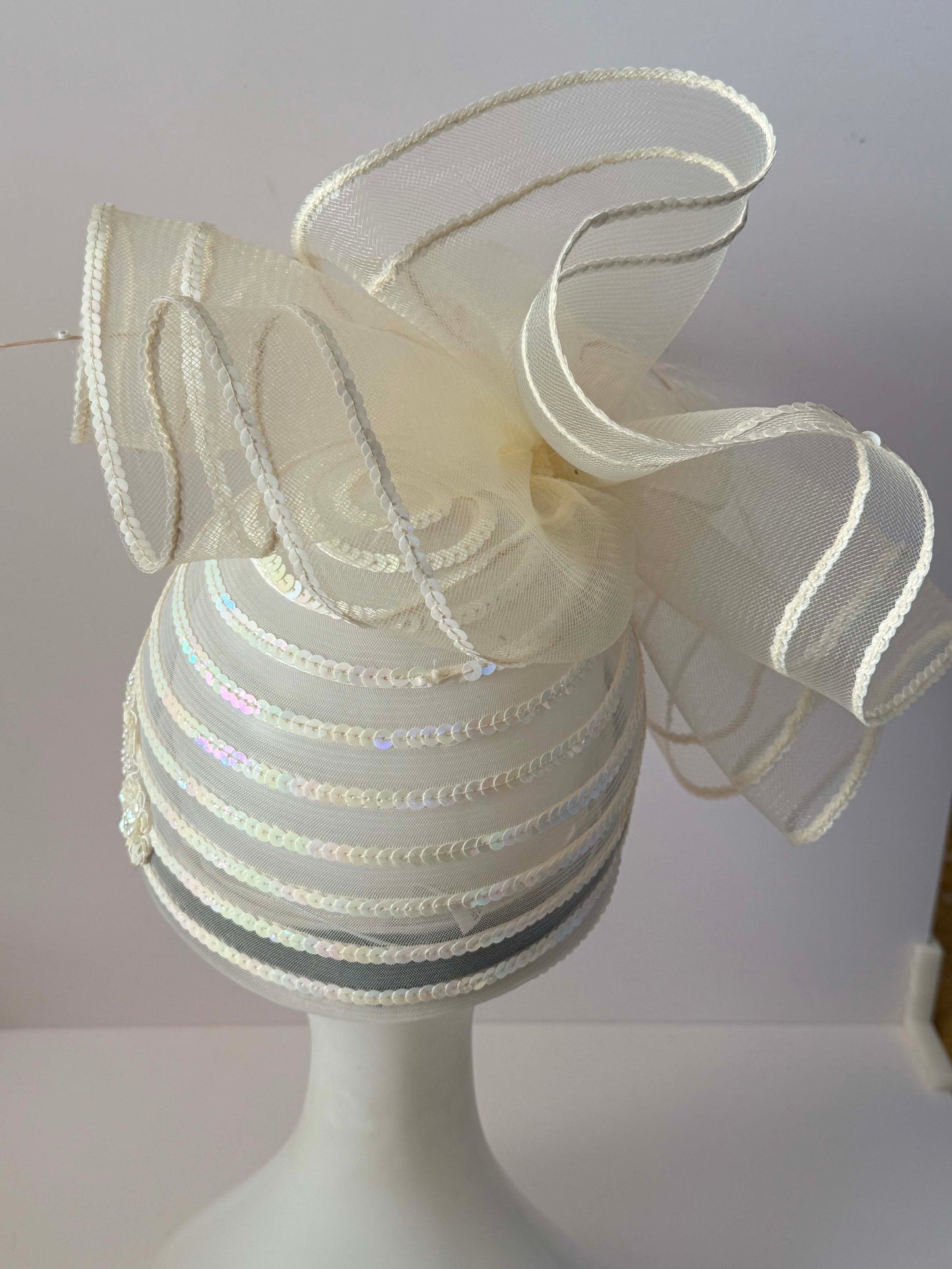 1970s Vintage Ivory Bridal Hat | Sequin Horsehair Ribbon Cocktail Hat | Sculptural Wedding Headpiece