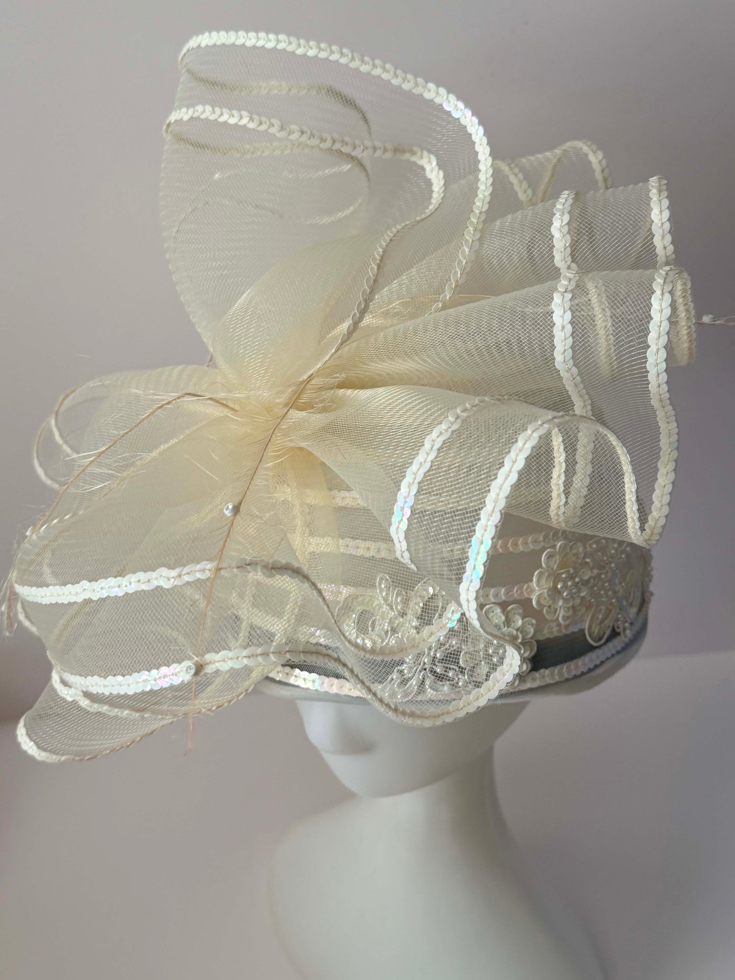 1970s Vintage Ivory Bridal Hat | Sequin Horsehair Ribbon Cocktail Hat | Sculptural Wedding Headpiece